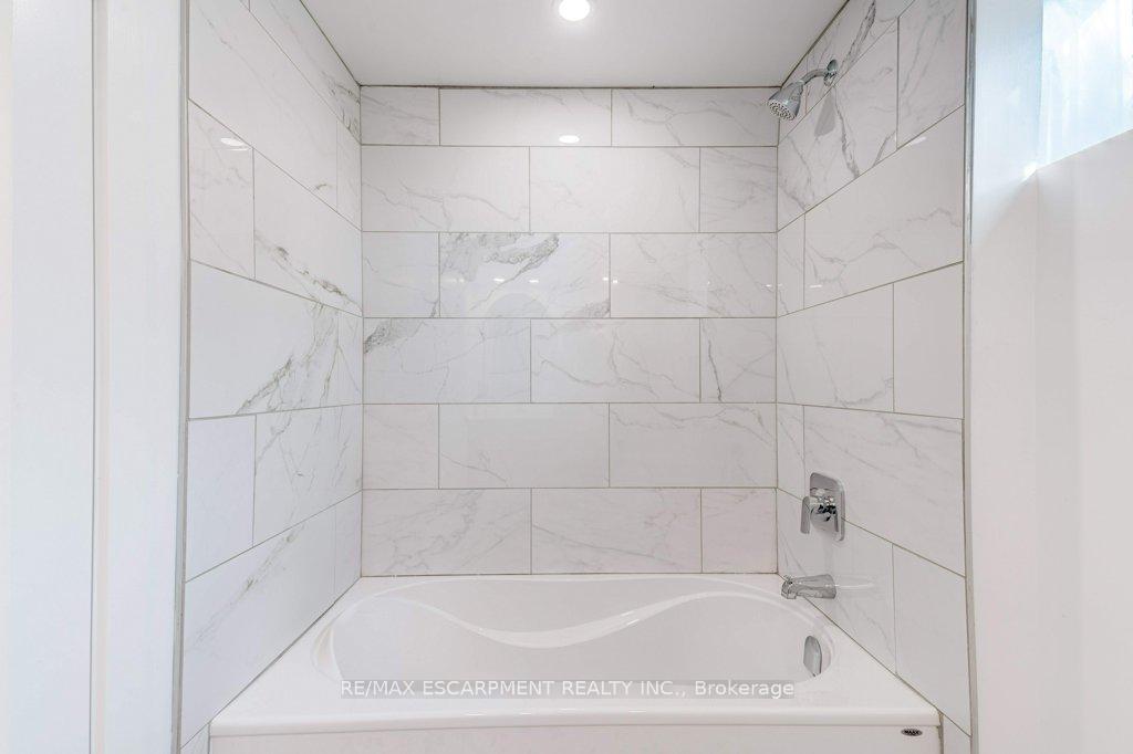 Photo 29 of 5470 Randolph Crescent, Burlington, Appleby — HOMEH