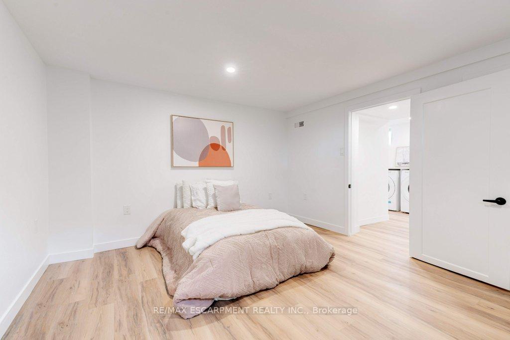 Photo 31 of 5470 Randolph Crescent, Burlington, Appleby — HOMEH