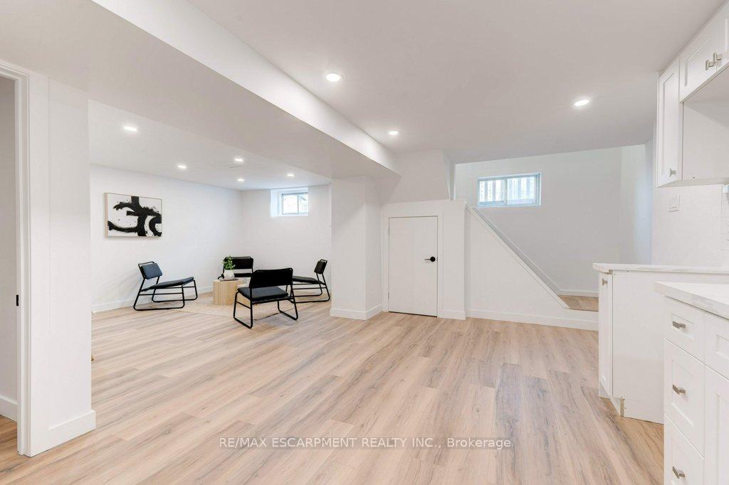 Photo 33 of 5470 Randolph Crescent, Burlington, Appleby — HOMEH