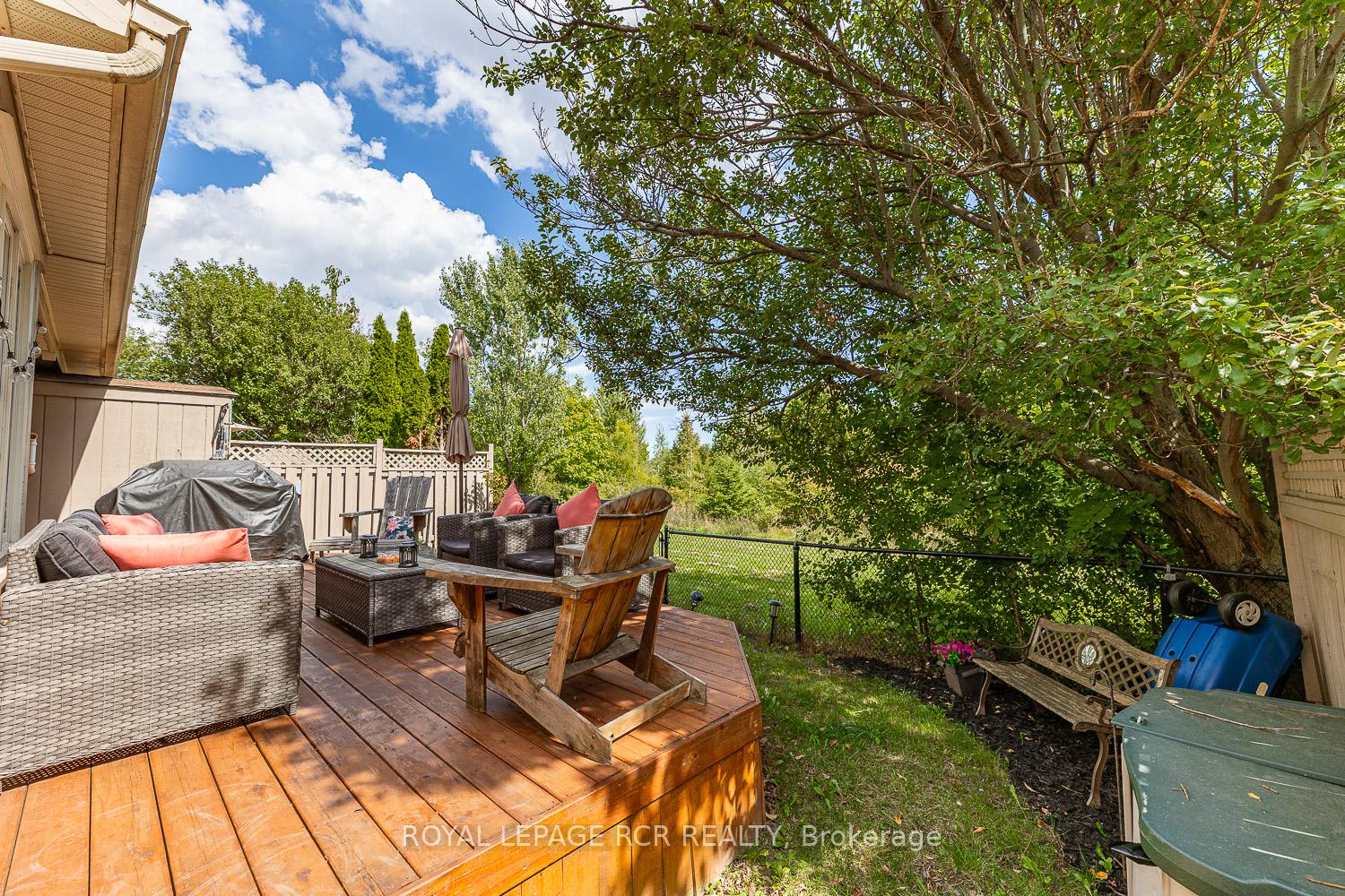 Photo 2 of 198 Pressed Brick Drive, Brampton, Brampton North — HOMEH