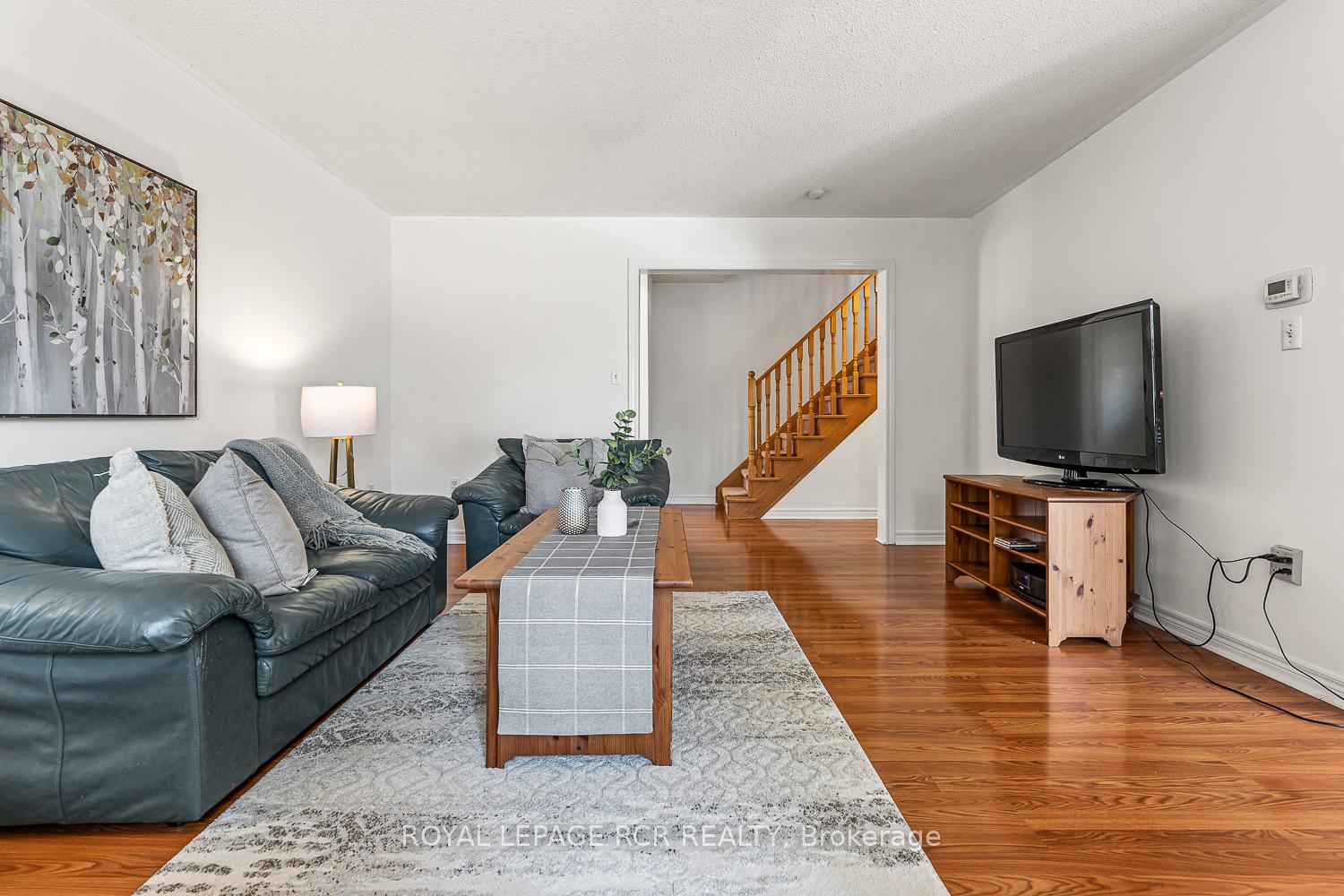 Photo 8 of 198 Pressed Brick Drive, Brampton, Brampton North — HOMEH