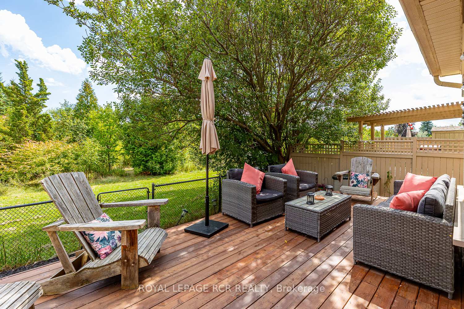 Photo 11 of 198 Pressed Brick Drive, Brampton, Brampton North — HOMEH