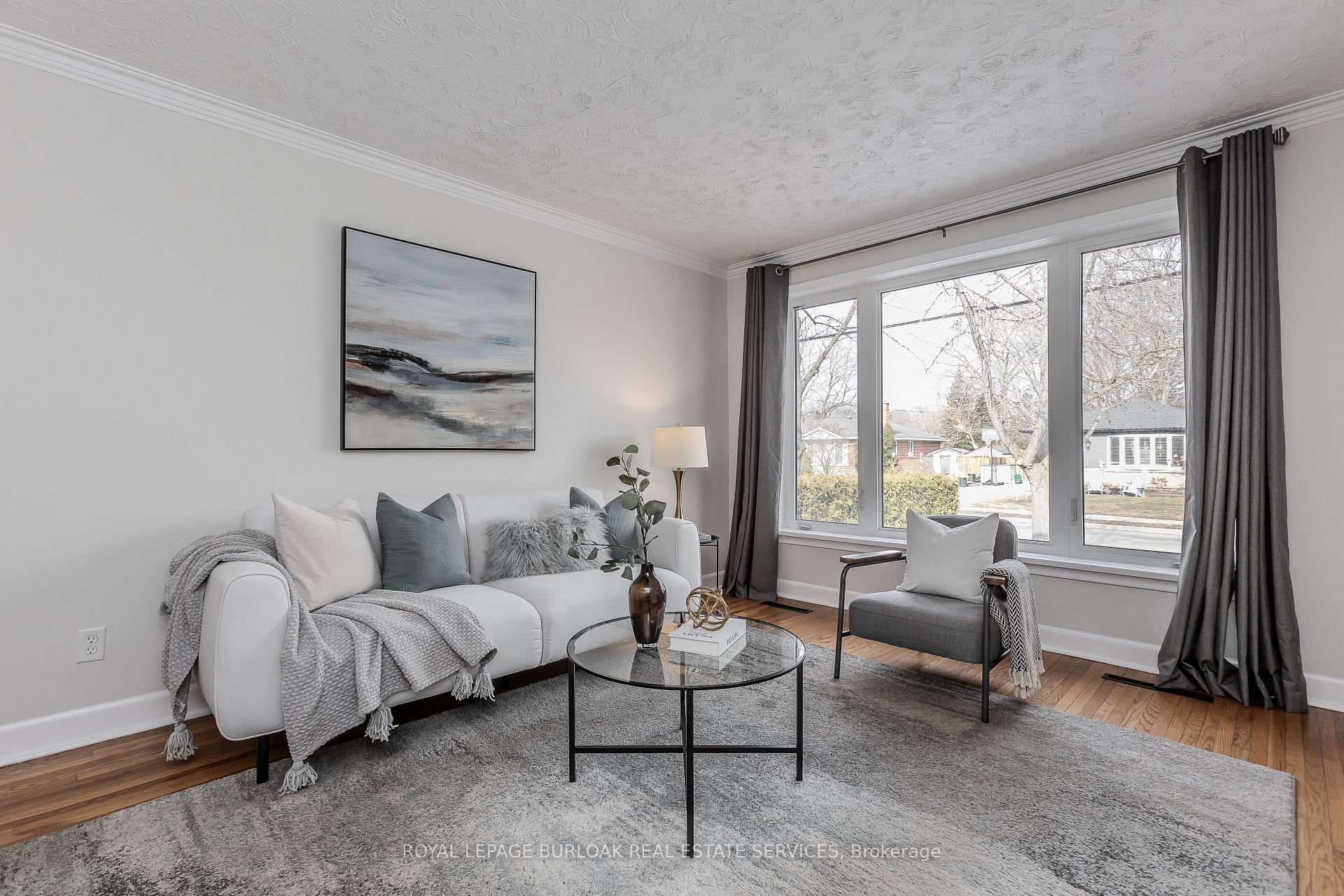 Photo 7 of 2290 Woodward Avenue, Burlington, Brant — HOMEH