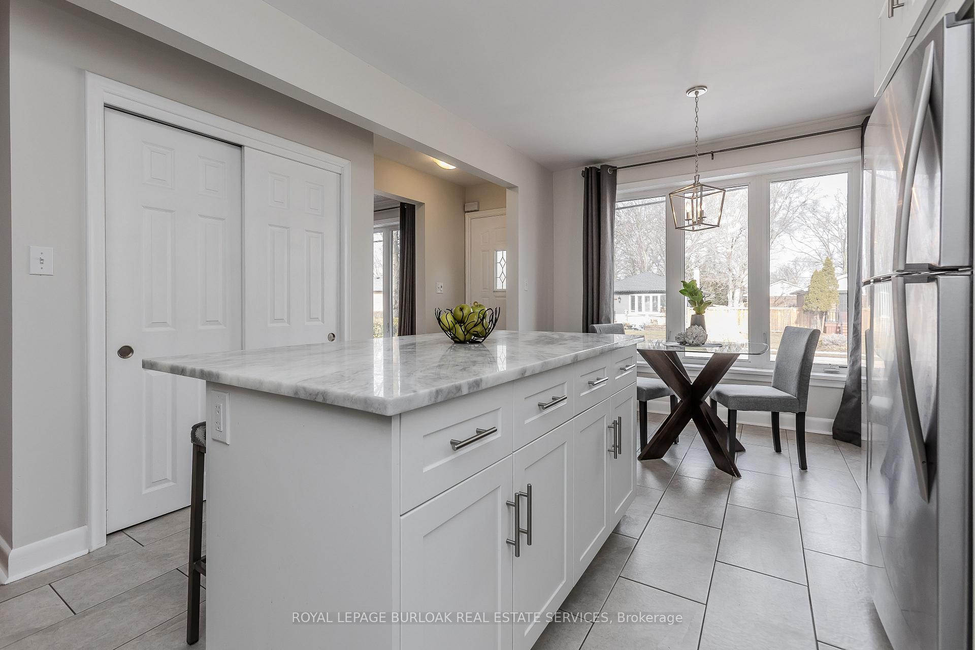 Photo 12 of 2290 Woodward Avenue, Burlington, Brant — HOMEH