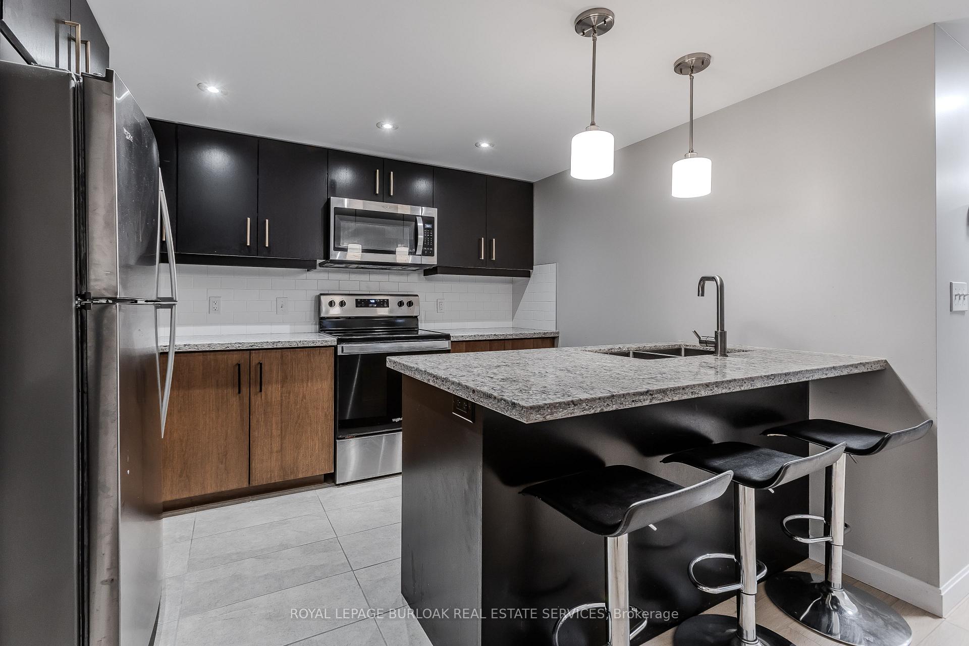 Photo 26 of 2290 Woodward Avenue, Burlington, Brant — HOMEH