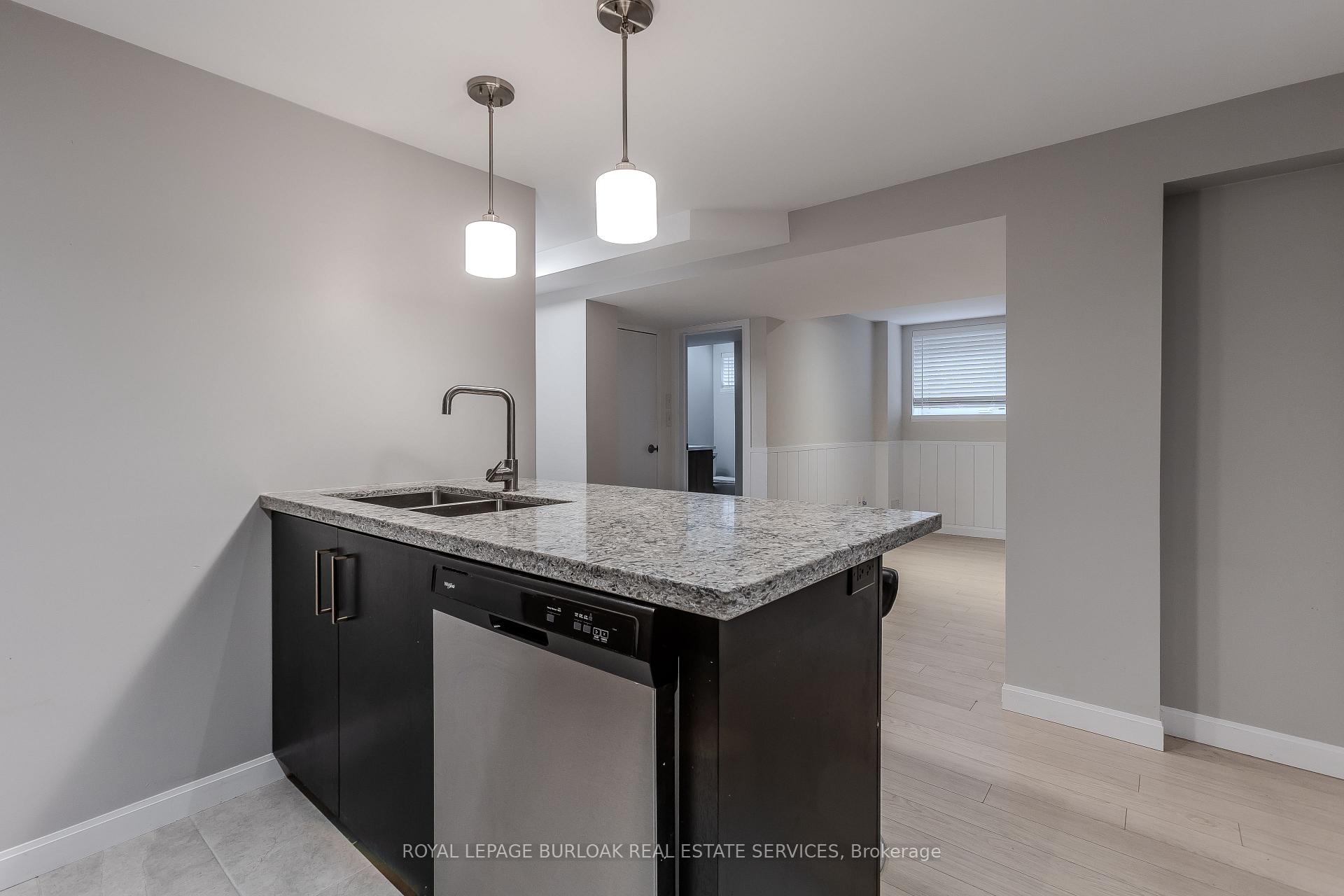 Photo 27 of 2290 Woodward Avenue, Burlington, Brant — HOMEH