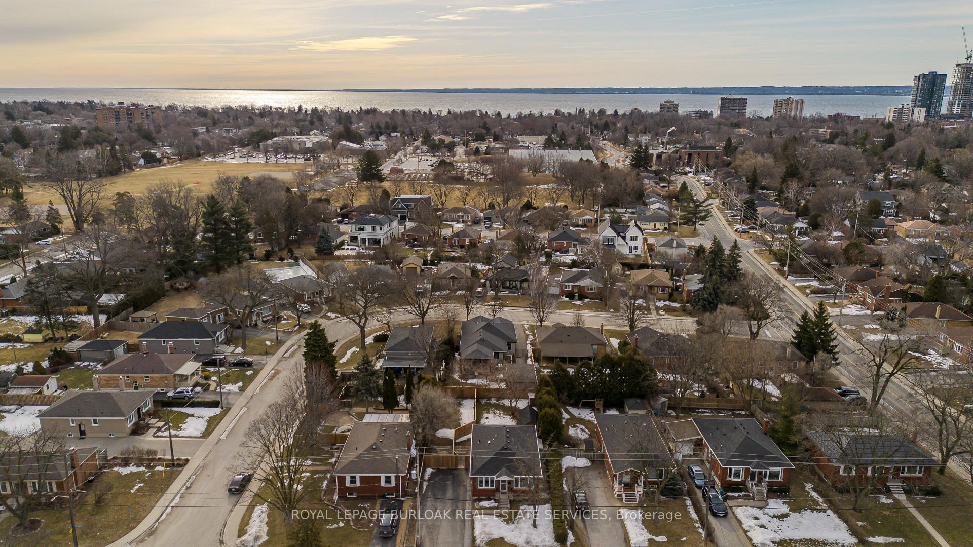 Photo 42 of 2290 Woodward Avenue, Burlington, Brant — HOMEH