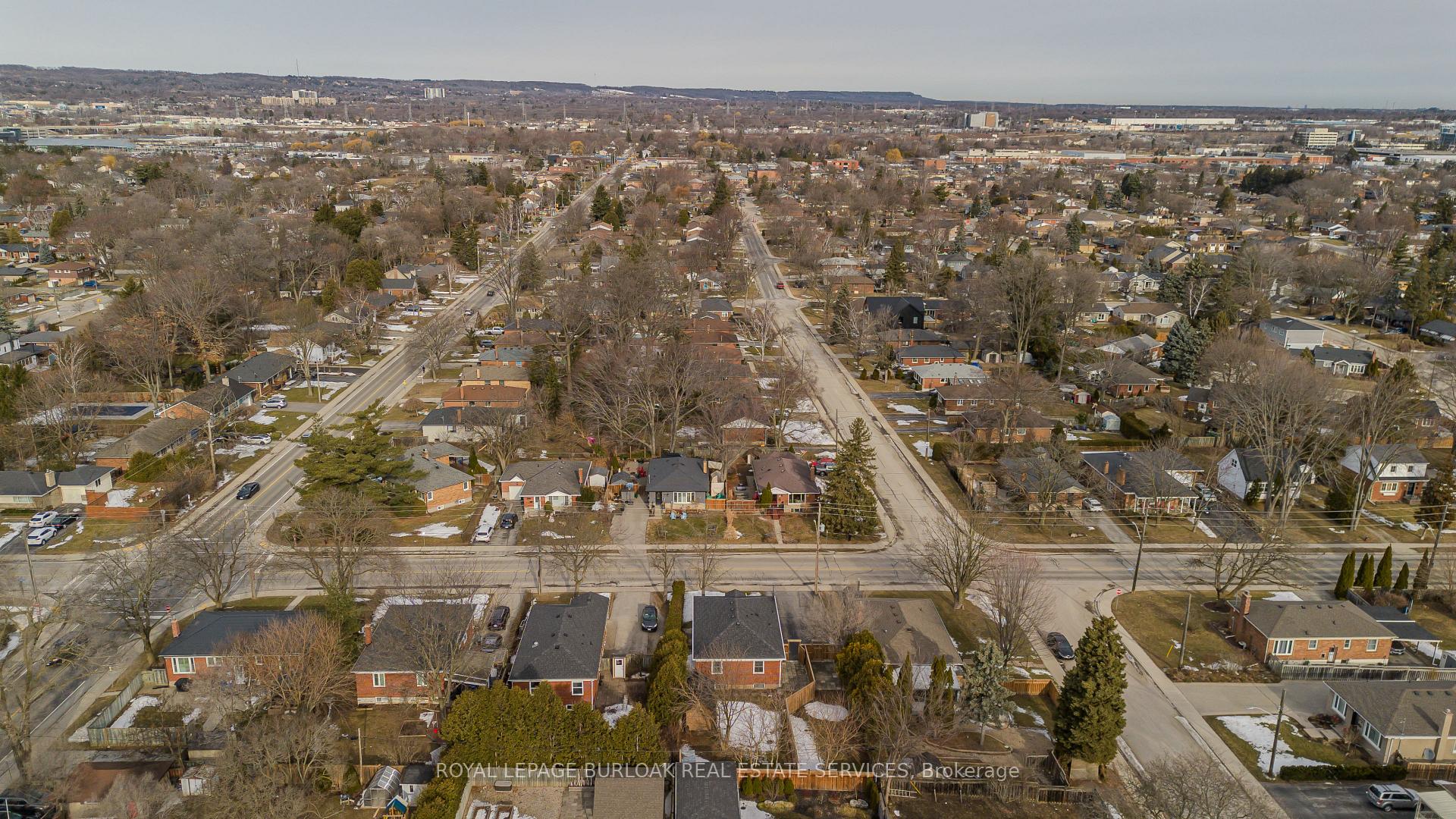 Photo 45 of 2290 Woodward Avenue, Burlington, Brant — HOMEH