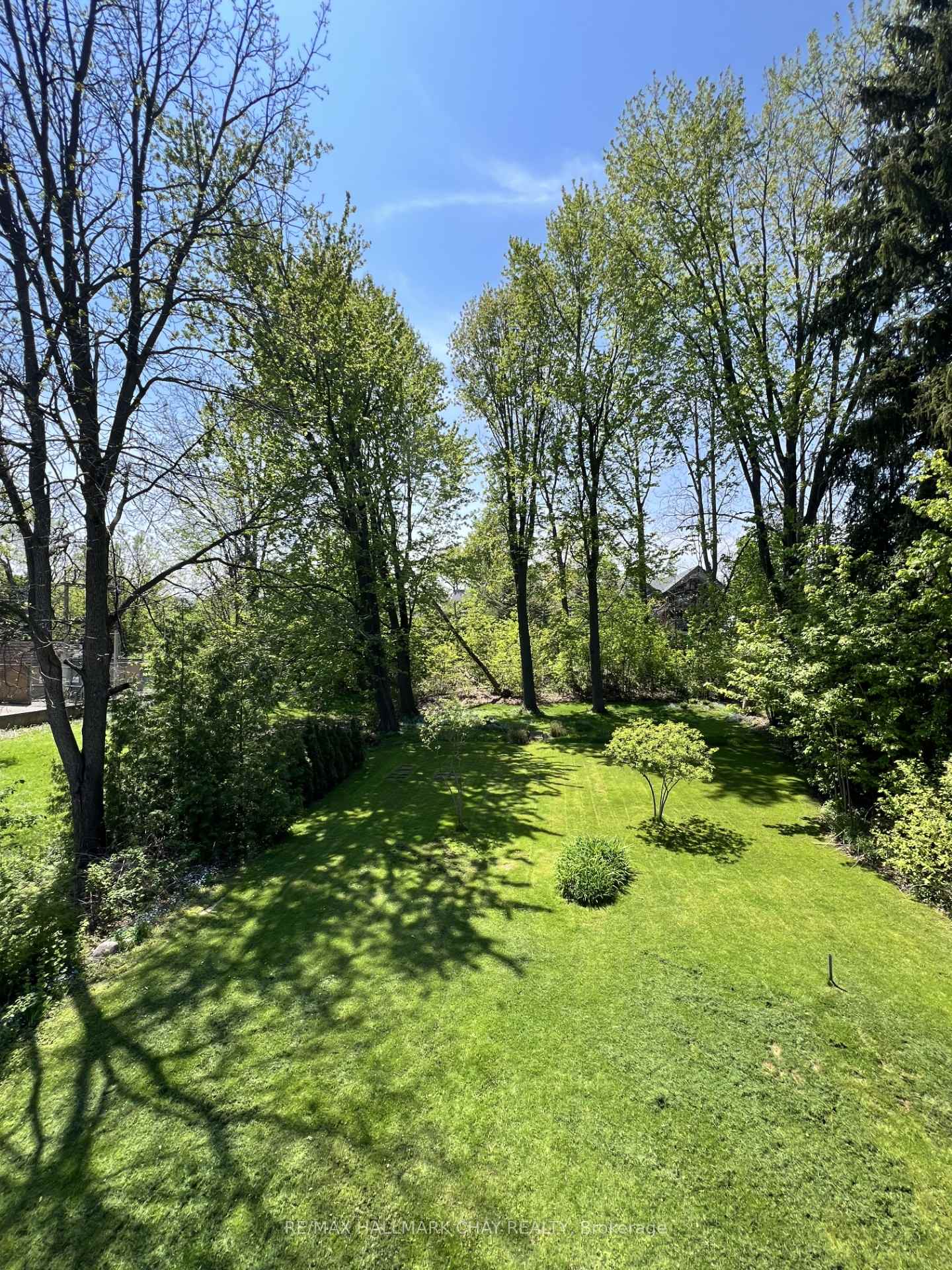 Photo 31 of 138 Owen Street N, Barrie, Wellington — HOMEH