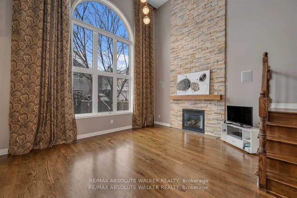 Photo 10 of 583 Bidwell Street, Ottawa, Barrhaven - Cedargrove/Fraserdale — HOMEH