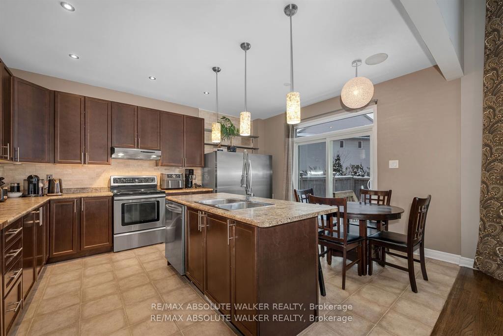 Photo 13 of 583 Bidwell Street, Ottawa, Barrhaven - Cedargrove/Fraserdale — HOMEH