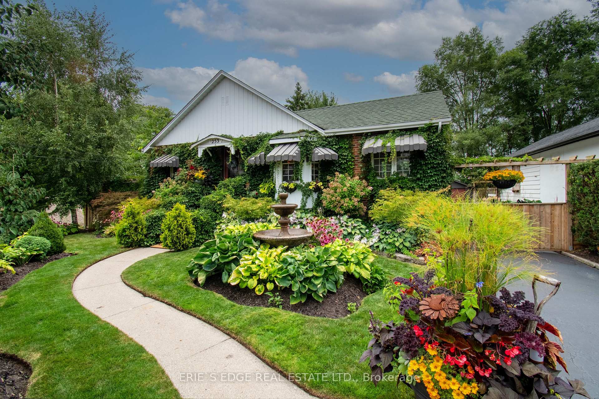 Photo 9 of 253 John Street S, Aylmer — HOMEH