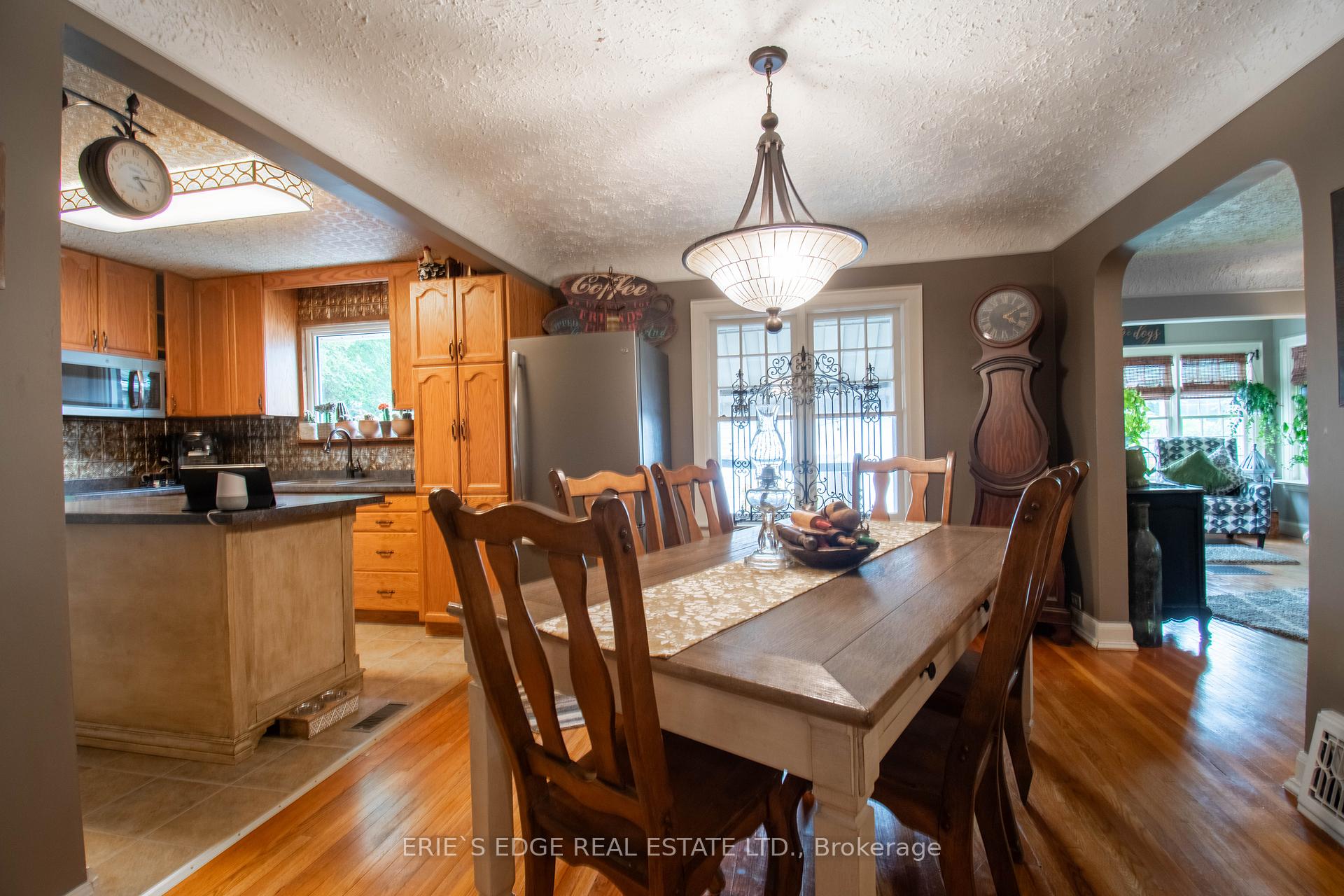 Photo 15 of 253 John Street S, Aylmer — HOMEH