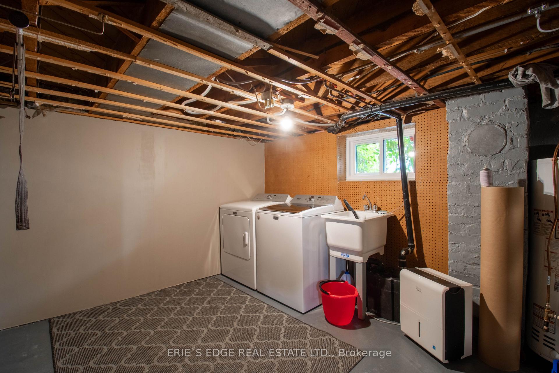 Photo 21 of 253 John Street S, Aylmer — HOMEH