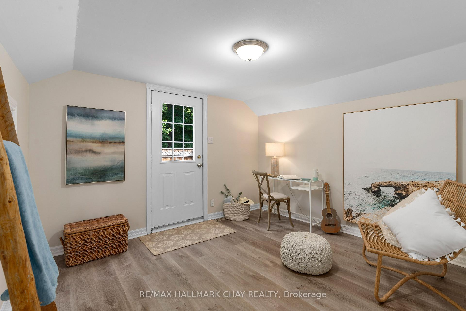 Photo 7 of 4 Dufferin Street, Barrie, Sanford — HOMEH