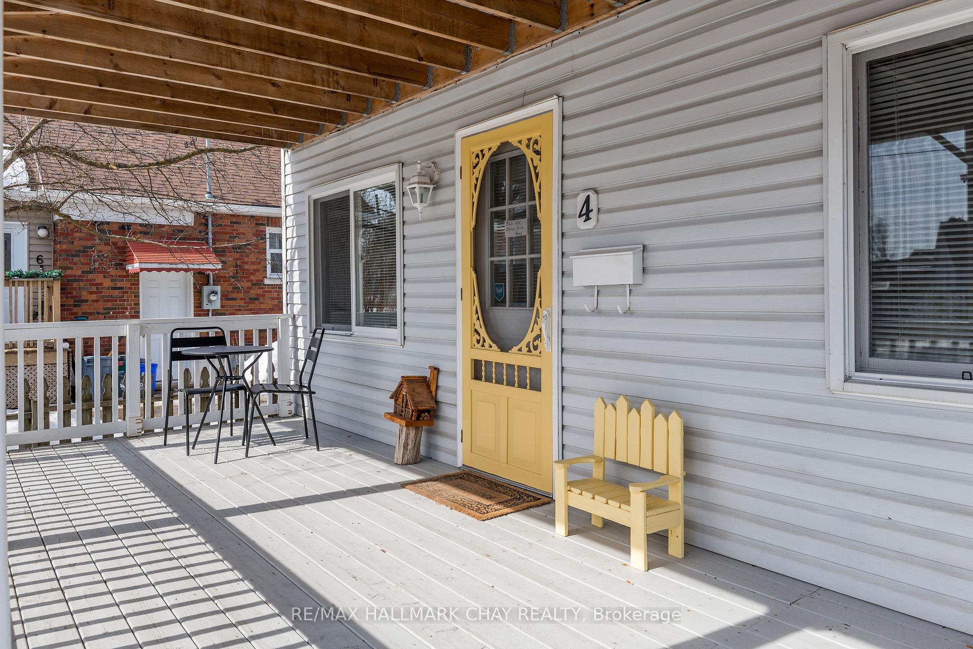 Photo 10 of 4 Dufferin Street, Barrie, Sanford — HOMEH