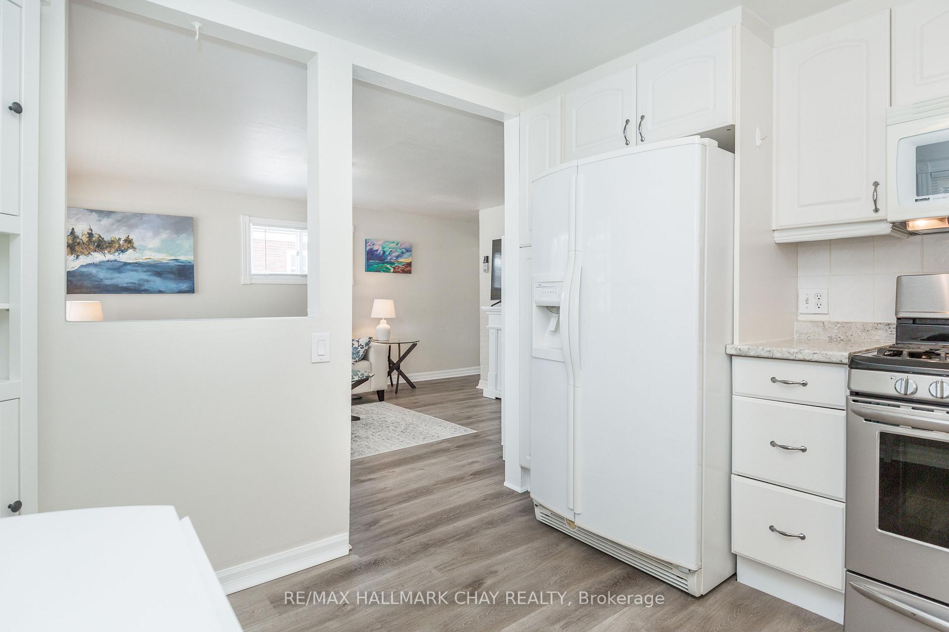 Photo 17 of 4 Dufferin Street, Barrie, Sanford — HOMEH