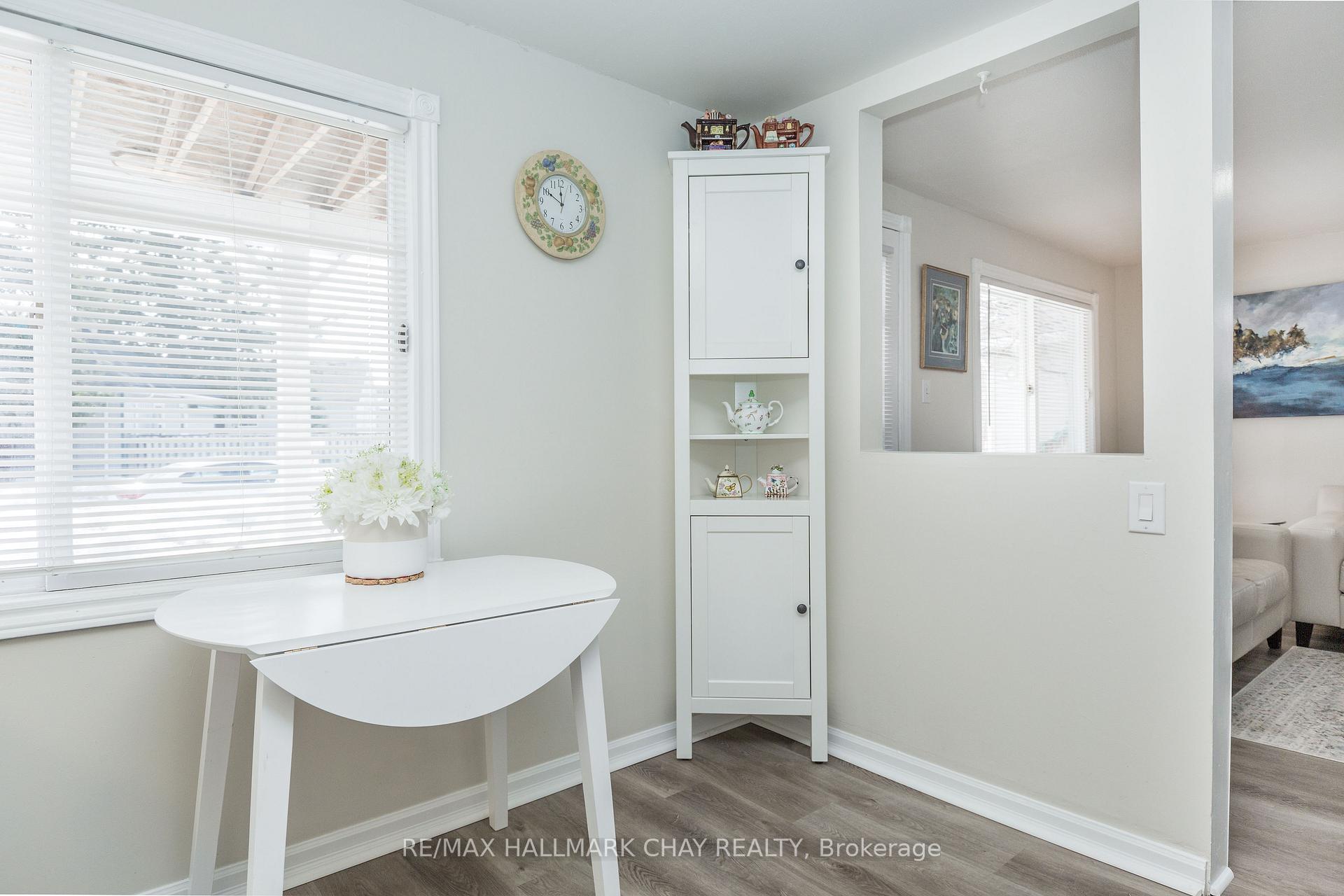 Photo 18 of 4 Dufferin Street, Barrie, Sanford — HOMEH