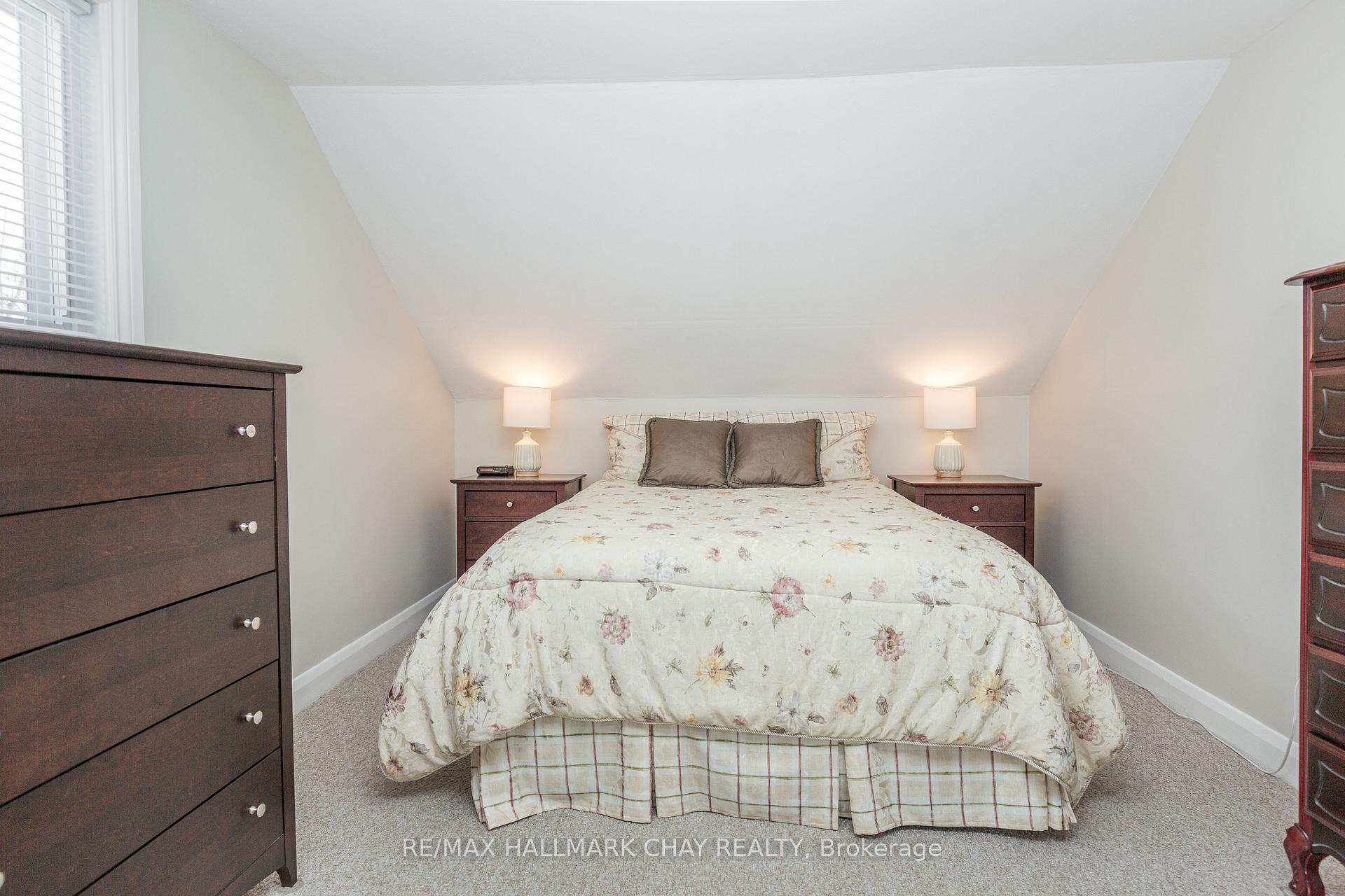 Photo 21 of 4 Dufferin Street, Barrie, Sanford — HOMEH