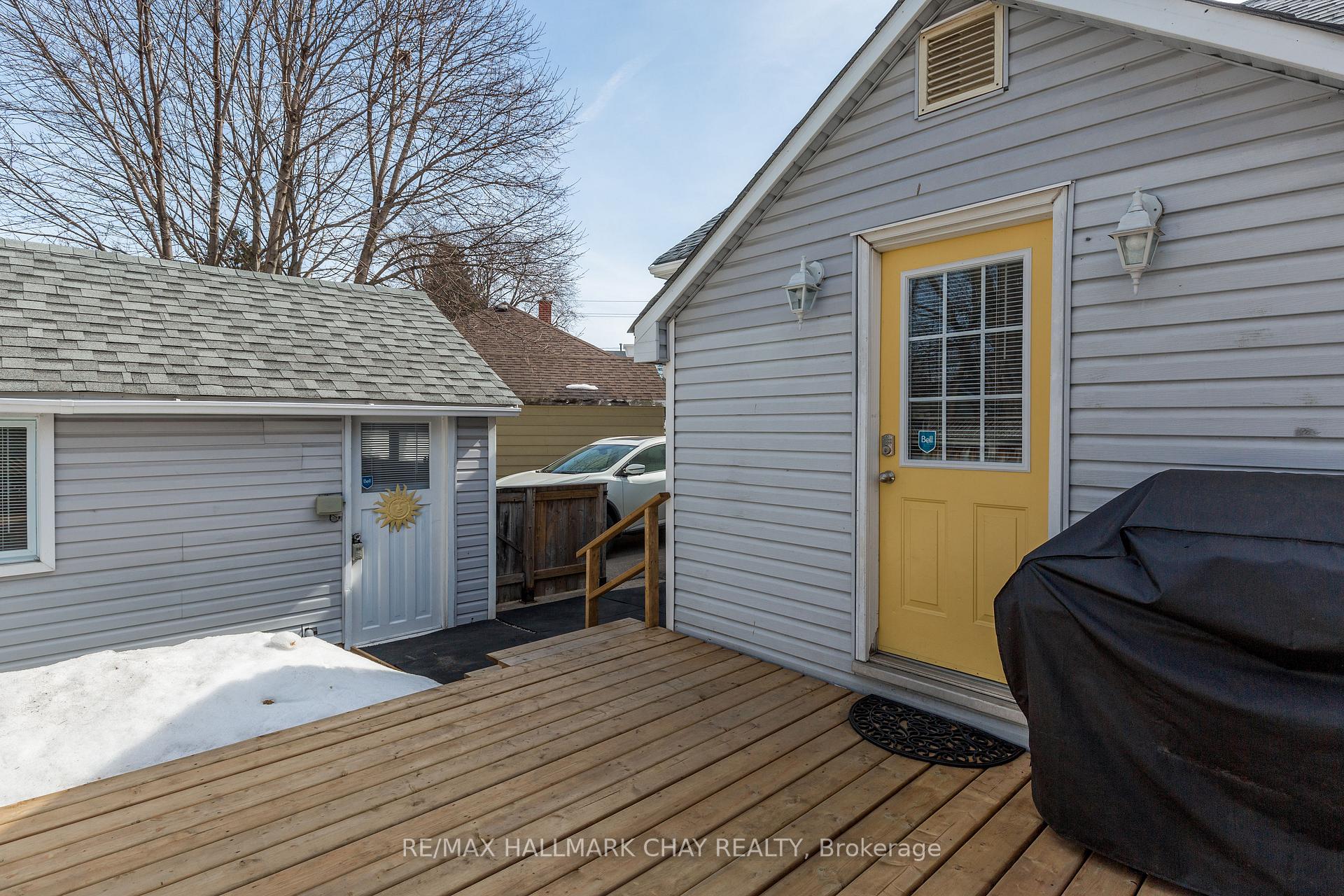 Photo 39 of 4 Dufferin Street, Barrie, Sanford — HOMEH