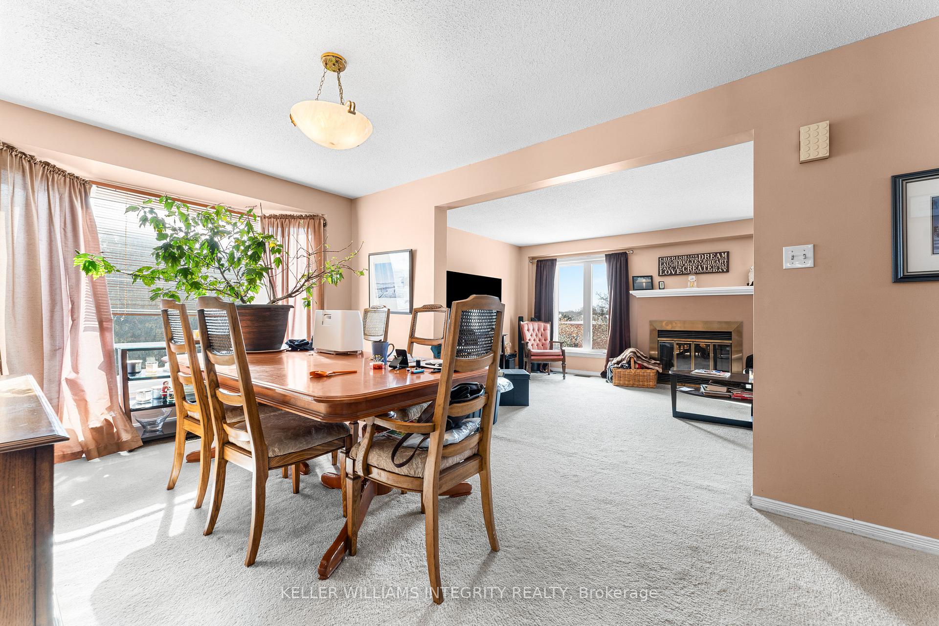 Photo 7 of 6 Mannington Court, Ottawa, Barrhaven - Cedargrove/Fraserdale — HOMEH