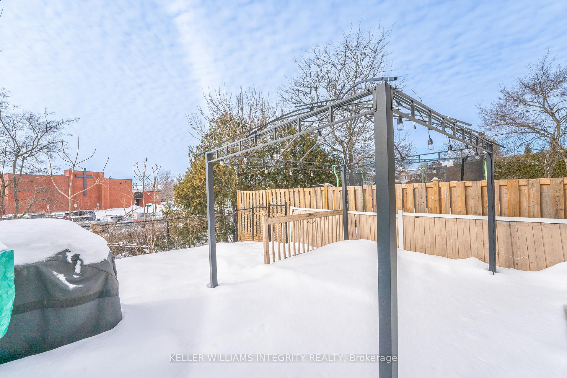 Photo 12 of 6 Mannington Court, Ottawa, Barrhaven - Cedargrove/Fraserdale — HOMEH