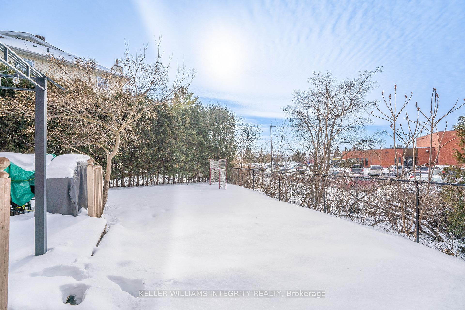 Photo 13 of 6 Mannington Court, Ottawa, Barrhaven - Cedargrove/Fraserdale — HOMEH