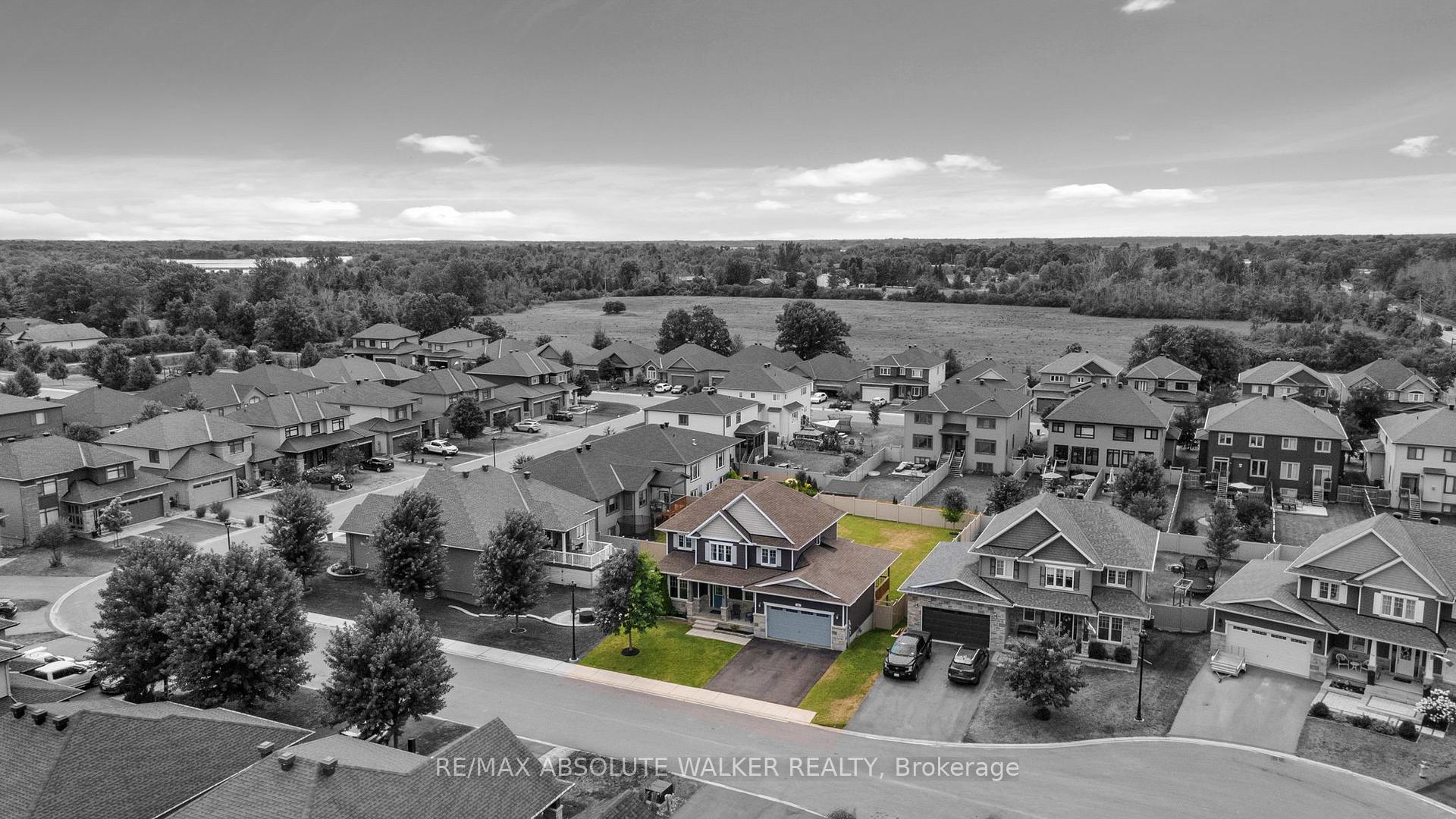 Photo 2 of 46 Bryce Court, Carleton Place — HOMEH