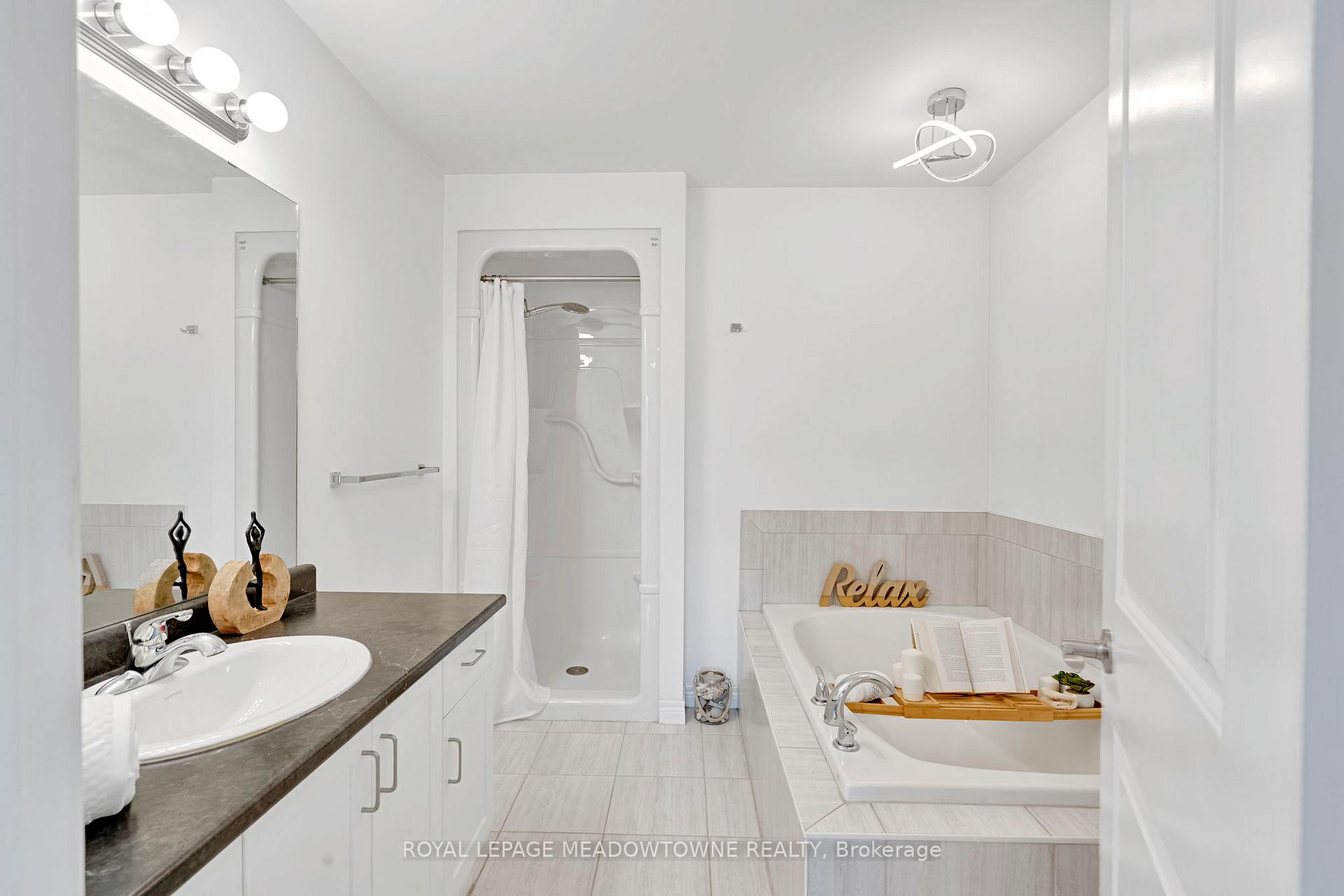 Photo 16 of 266 Dalgleish Trail, Hamilton, Hannon — HOMEH