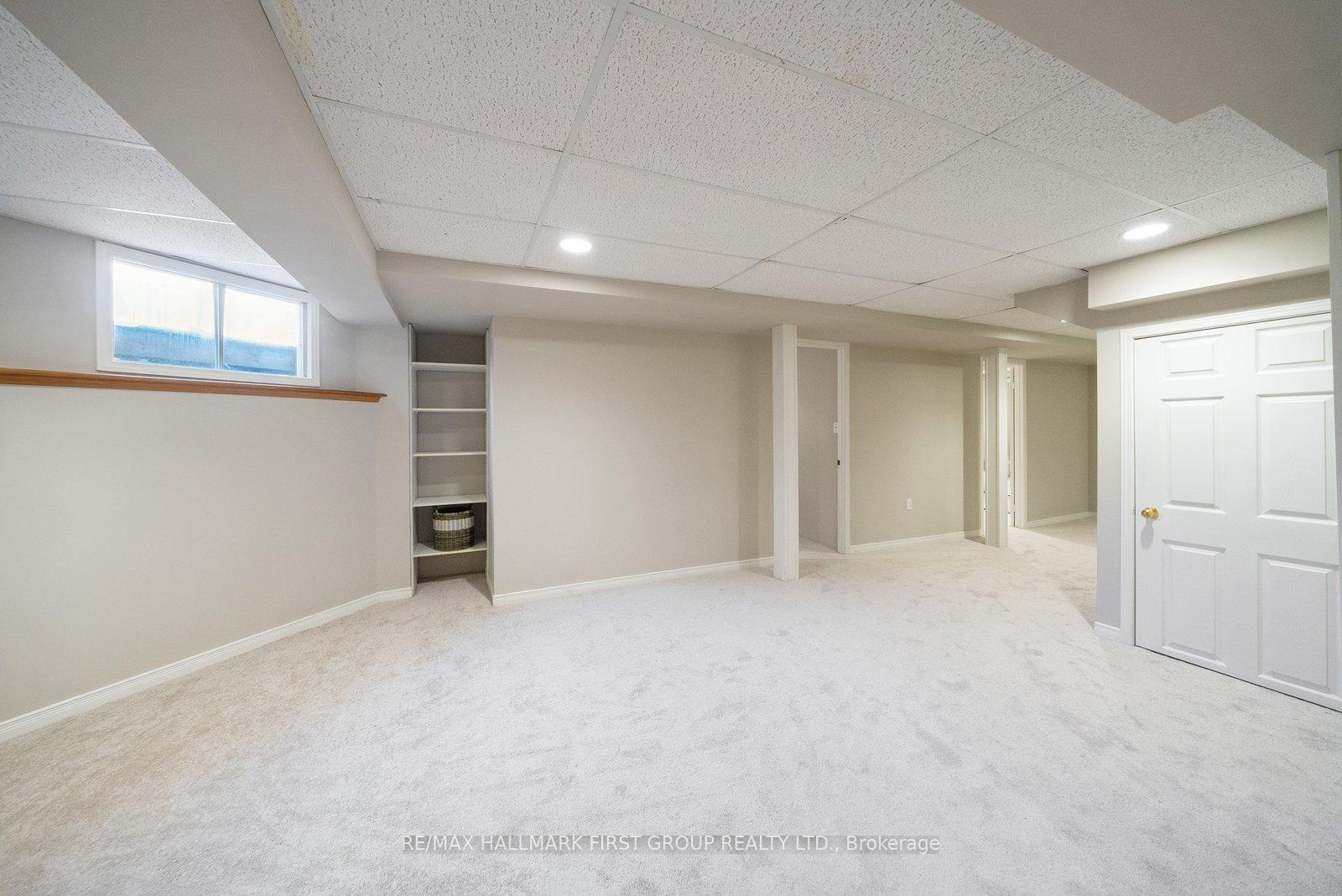Photo 24 of 581 Whistler Drive, Oshawa, Northglen — HOMEH