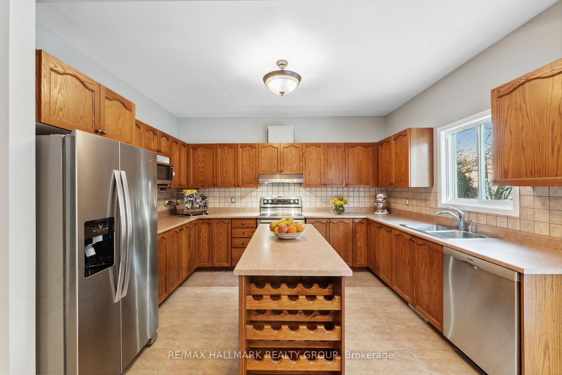Photo 9 of 3 North Harrow Drive, Ottawa, Barrhaven - Longfields — HOMEH