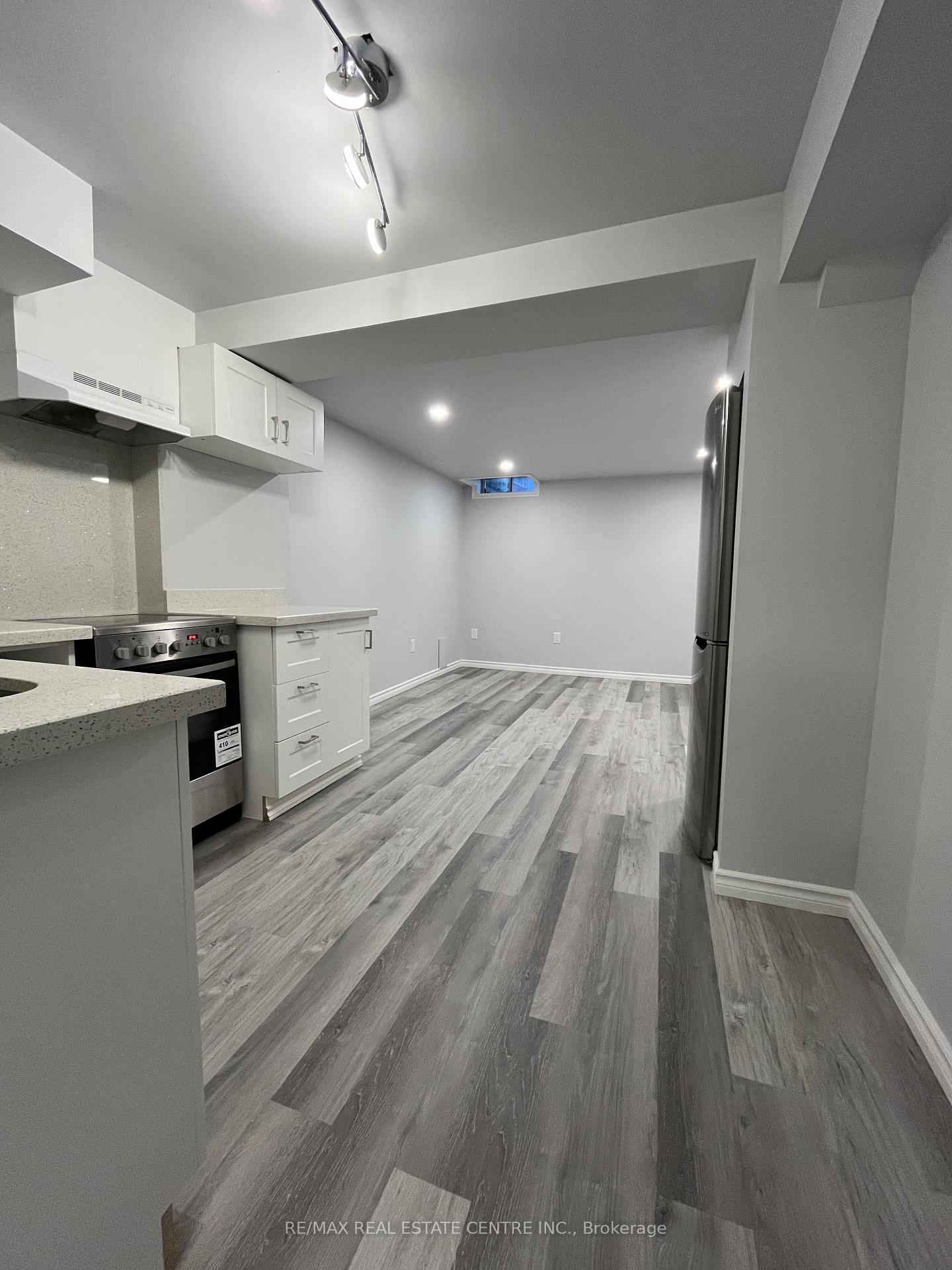Photo 22 of 20 Hulley Crescent, Ajax, South East — HOMEH