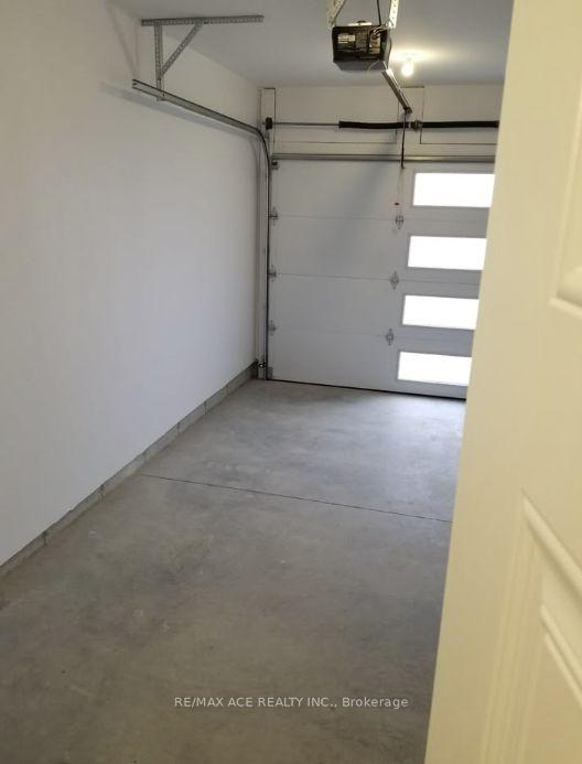 Photo 5 of 64 Hastings Park Drive, Belleville, Belleville Ward — HOMEH