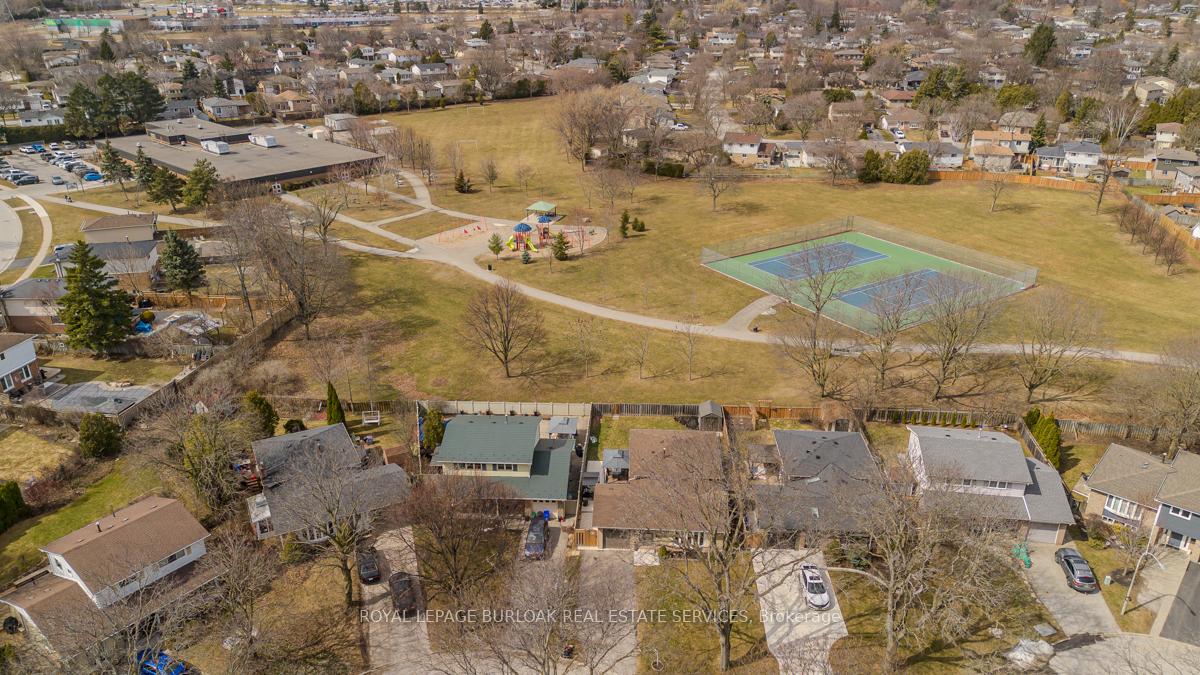 Photo 2 of 1358 Sycamore Drive, Burlington, Palmer — HOMEH