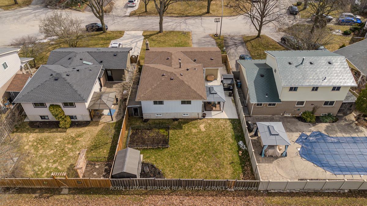 Photo 12 of 1358 Sycamore Drive, Burlington, Palmer — HOMEH