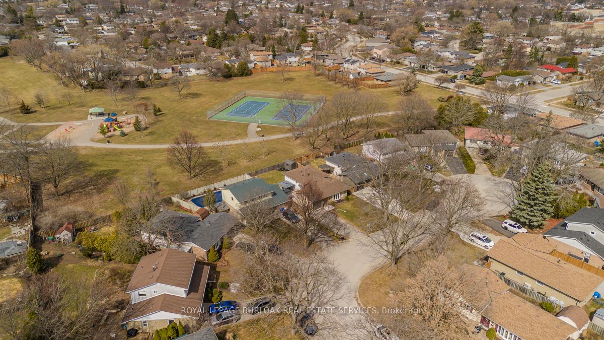 Photo 13 of 1358 Sycamore Drive, Burlington, Palmer — HOMEH