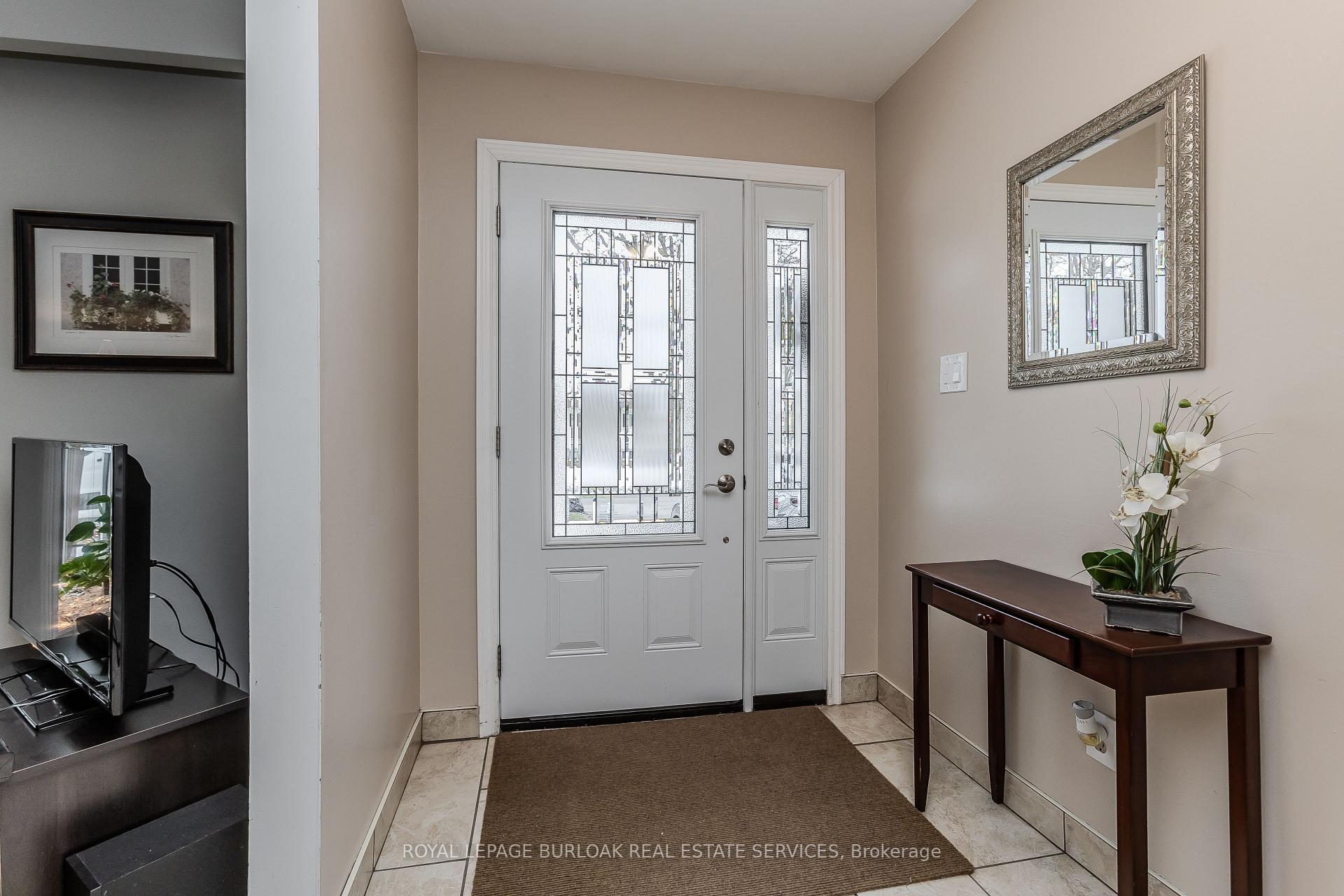 Photo 15 of 1358 Sycamore Drive, Burlington, Palmer — HOMEH