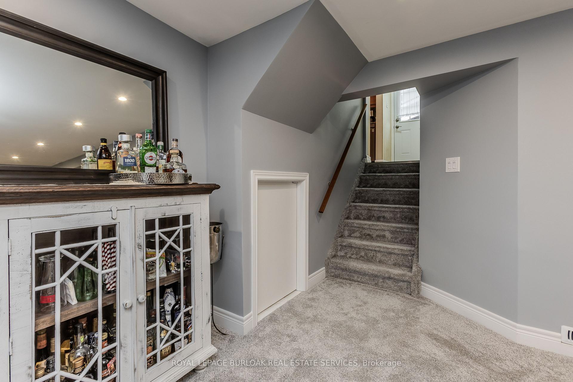 Photo 31 of 1358 Sycamore Drive, Burlington, Palmer — HOMEH