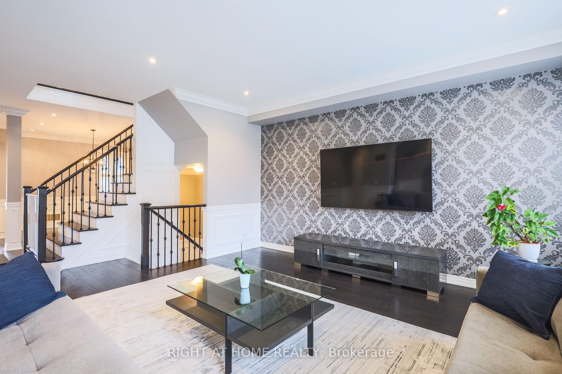 Photo 12 of 177 Iribelle Avenue, Oshawa, Windfields — HOMEH