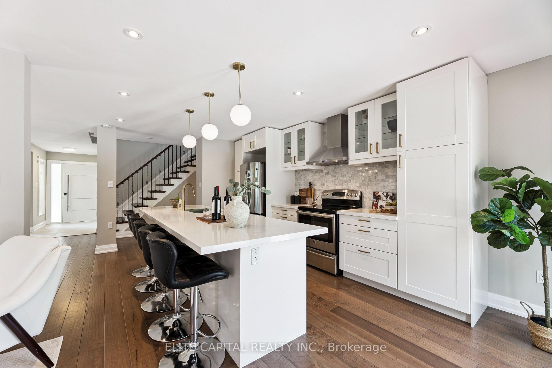 Photo 16 of 21 Wiseman Drive, Ajax, South East — HOMEH