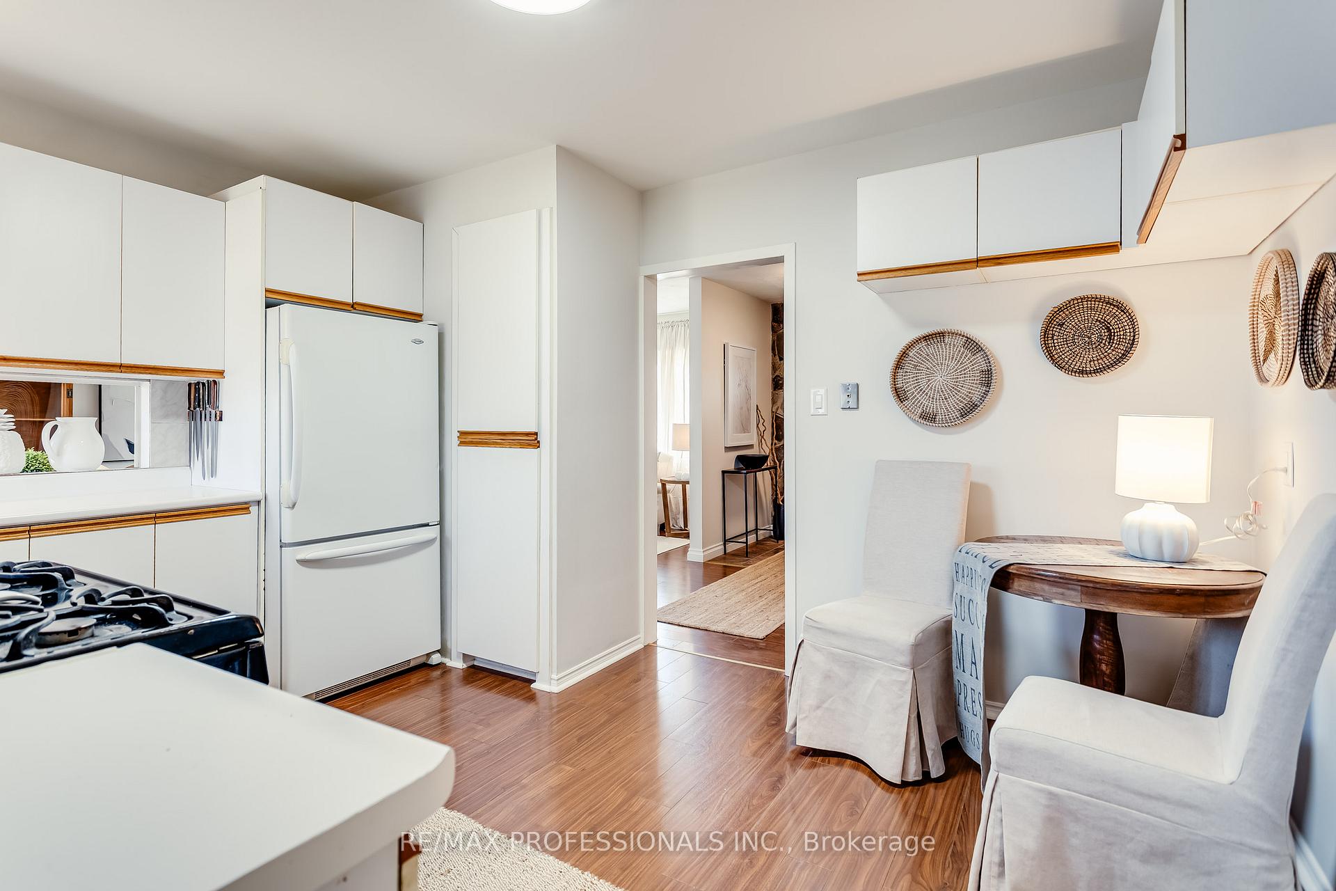 Photo 14 of 84 Foxbar Road N, Burlington, Appleby — HOMEH