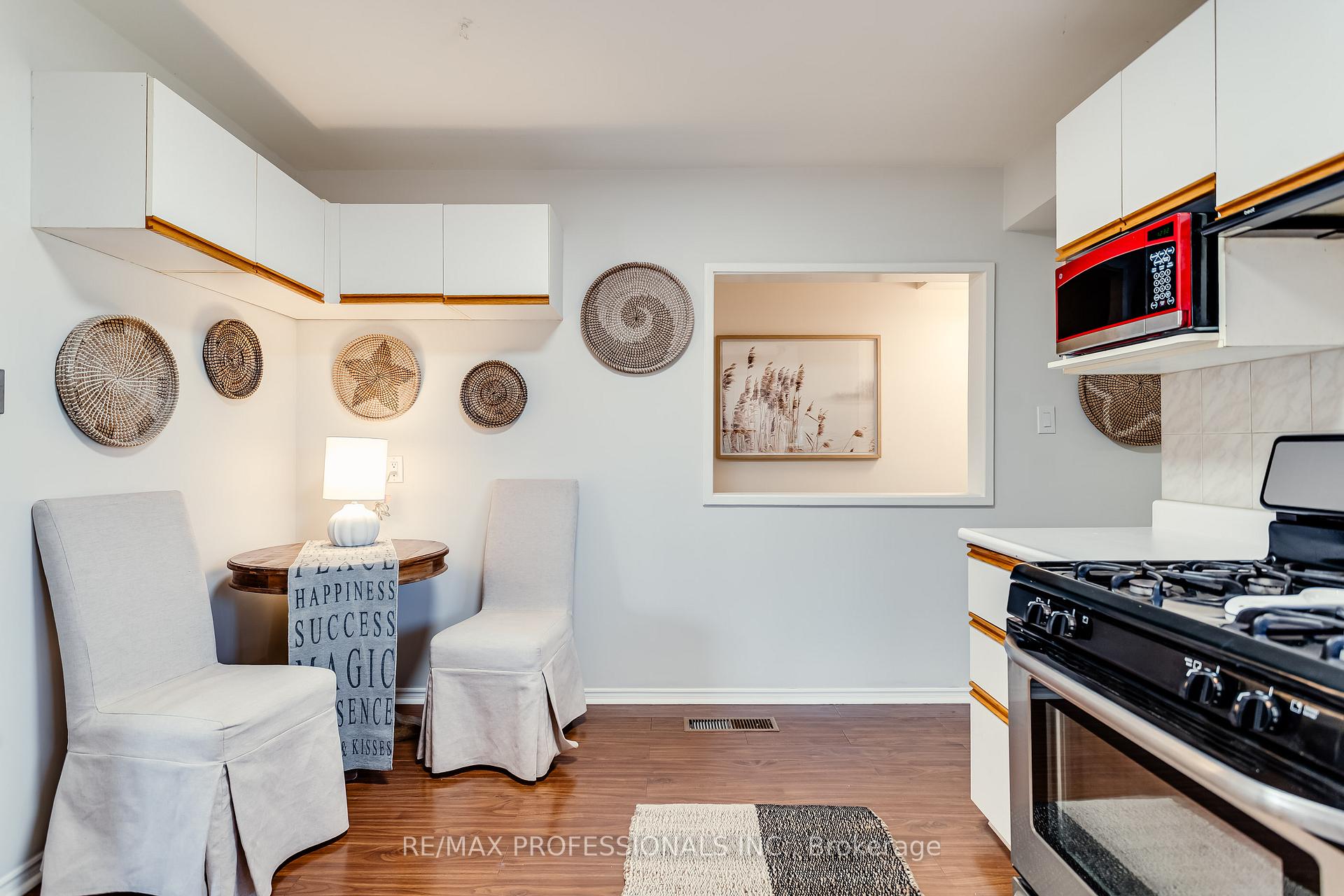 Photo 17 of 84 Foxbar Road N, Burlington, Appleby — HOMEH