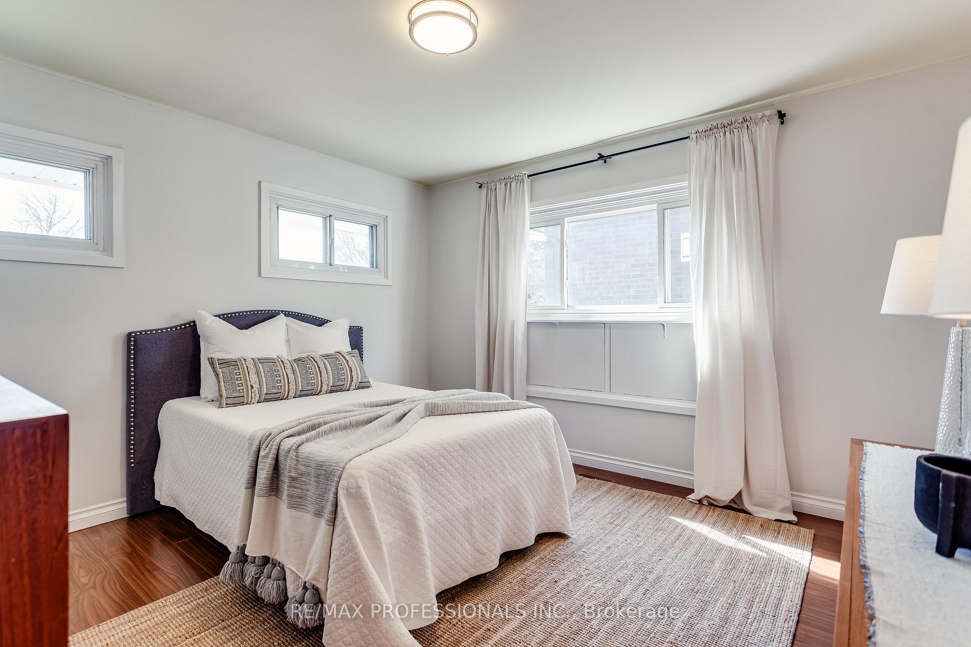 Photo 21 of 84 Foxbar Road N, Burlington, Appleby — HOMEH