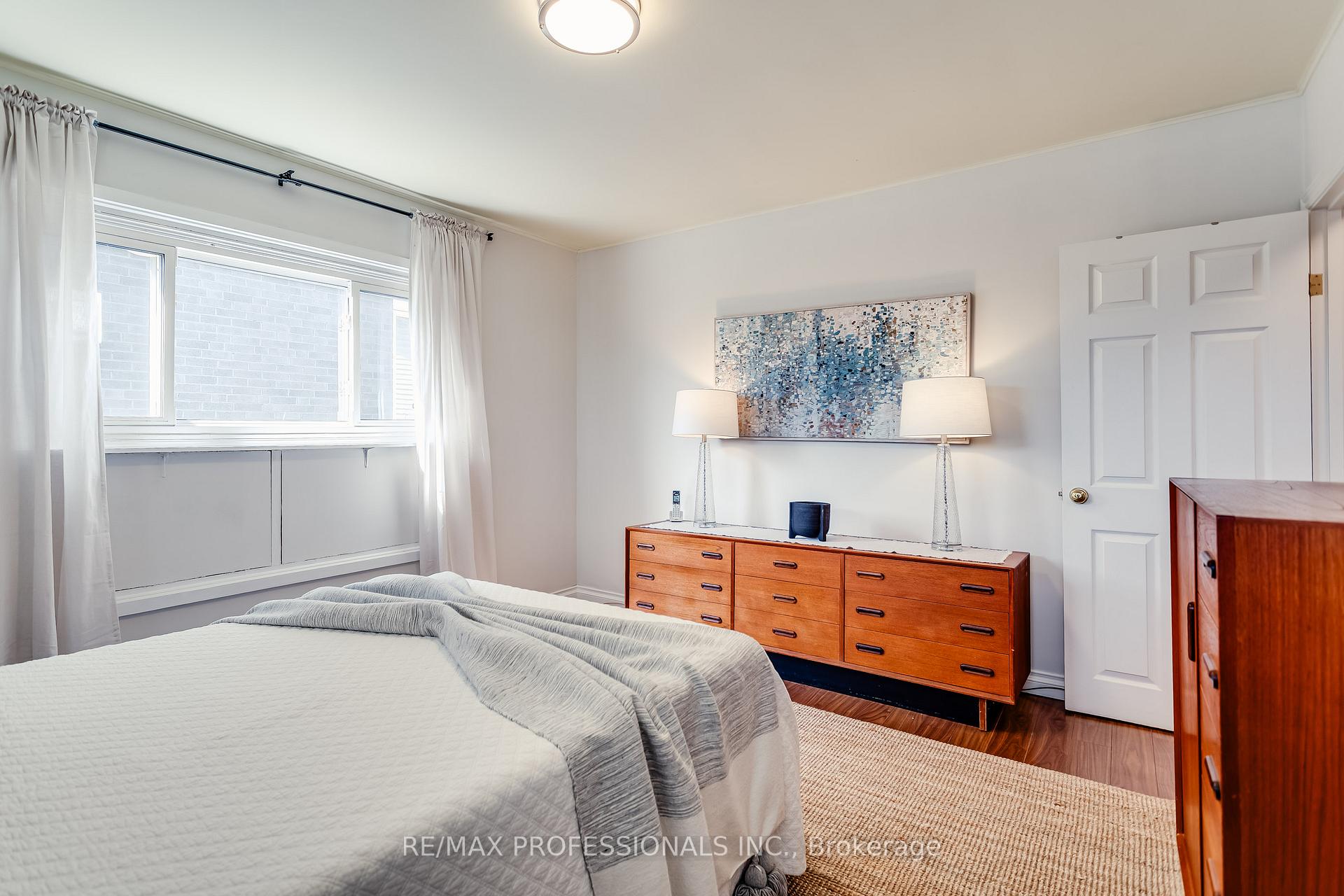 Photo 22 of 84 Foxbar Road N, Burlington, Appleby — HOMEH