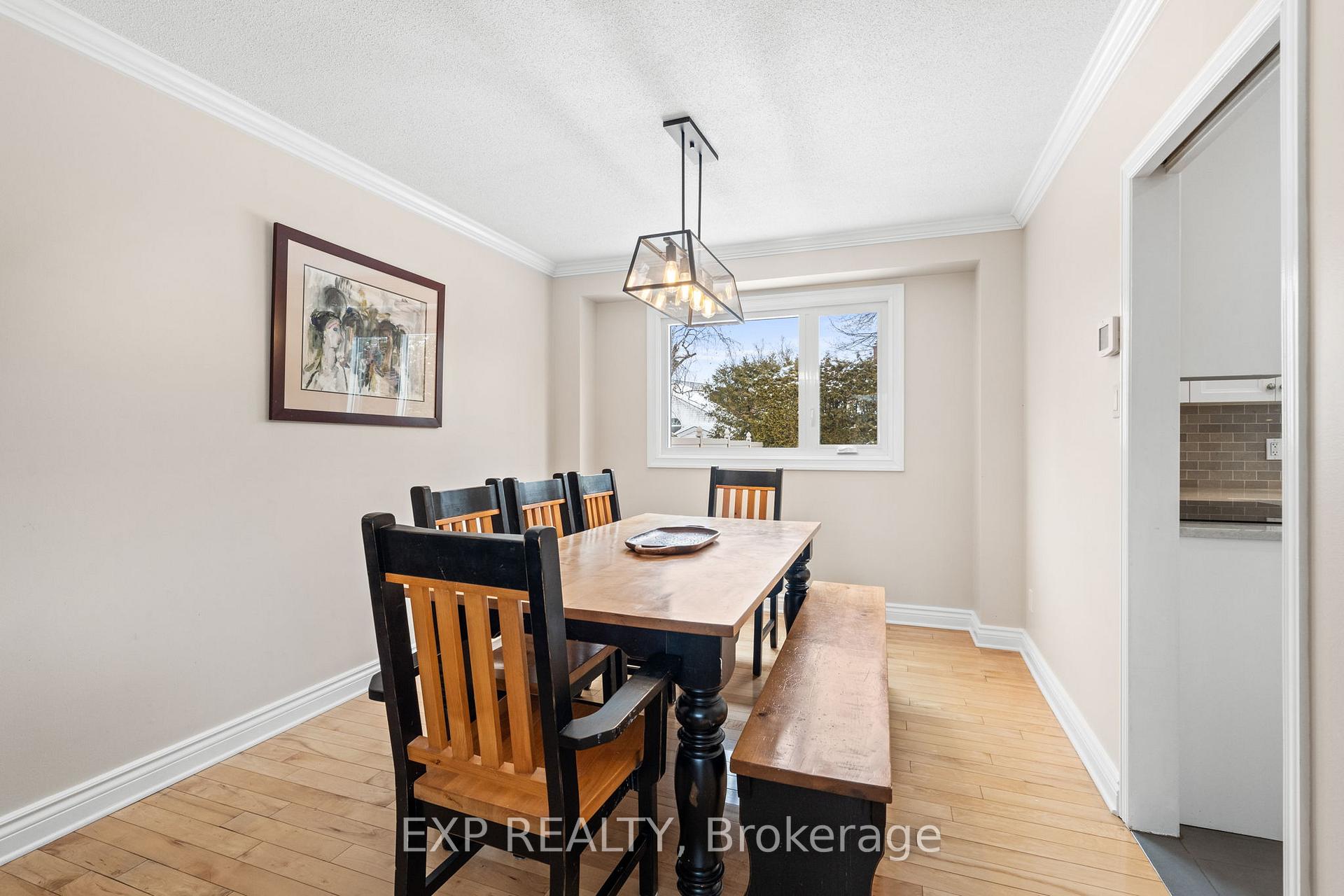 Photo 8 of 111 Larkin Drive, Ottawa, Barrhaven - Pheasant Run — HOMEH