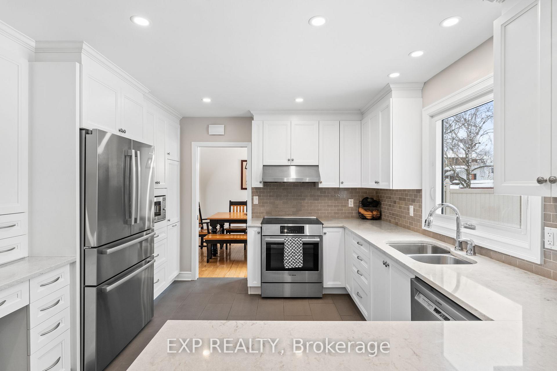 Photo 13 of 111 Larkin Drive, Ottawa, Barrhaven - Pheasant Run — HOMEH