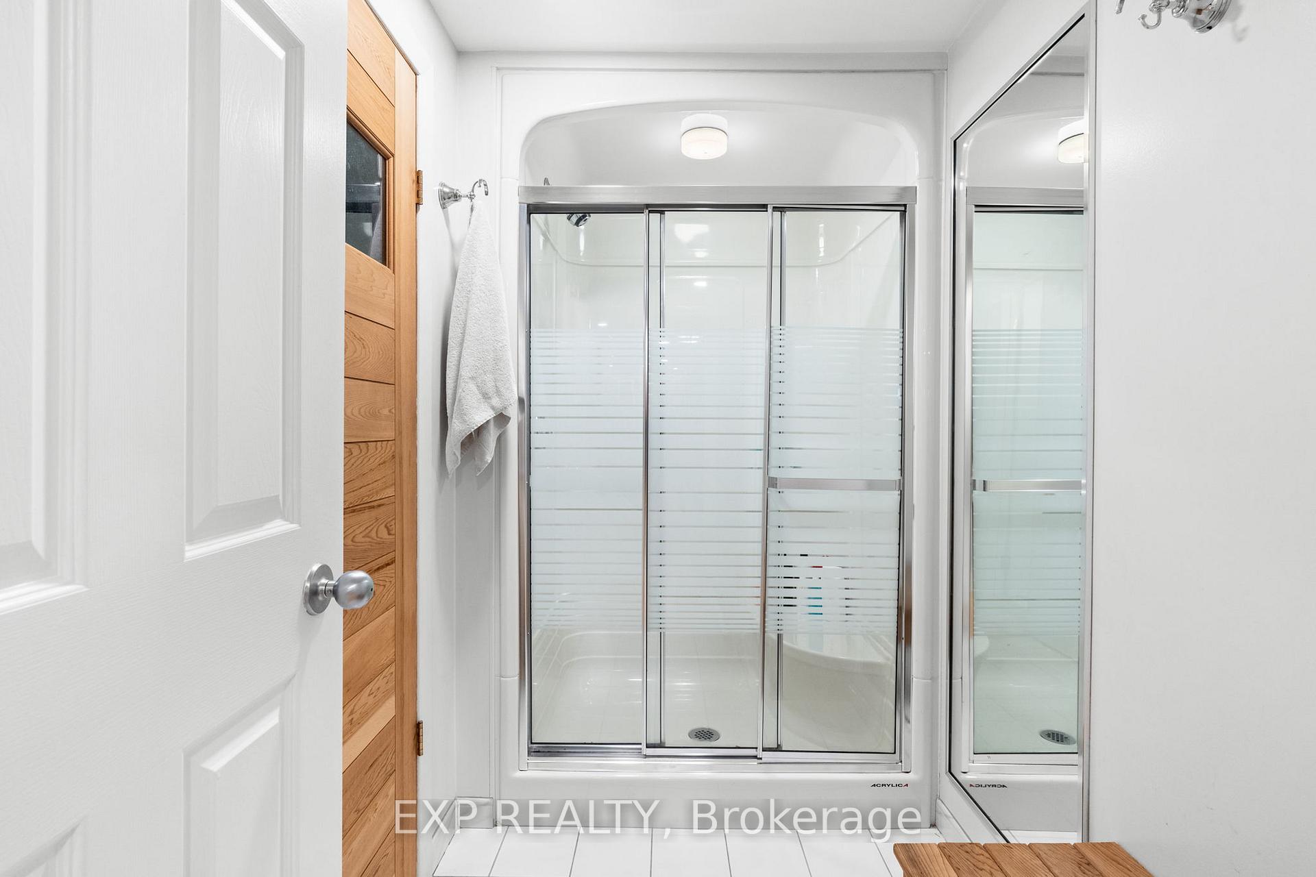 Photo 39 of 111 Larkin Drive, Ottawa, Barrhaven - Pheasant Run — HOMEH