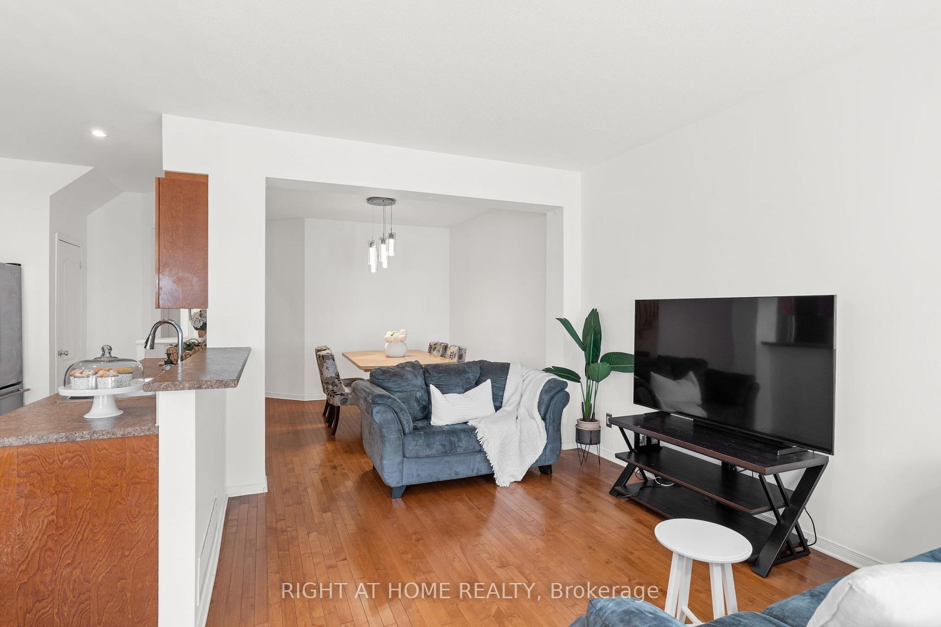 Photo 7 of 206 Calaveras Avenue, Ottawa, Barrhaven - Longfields — HOMEH