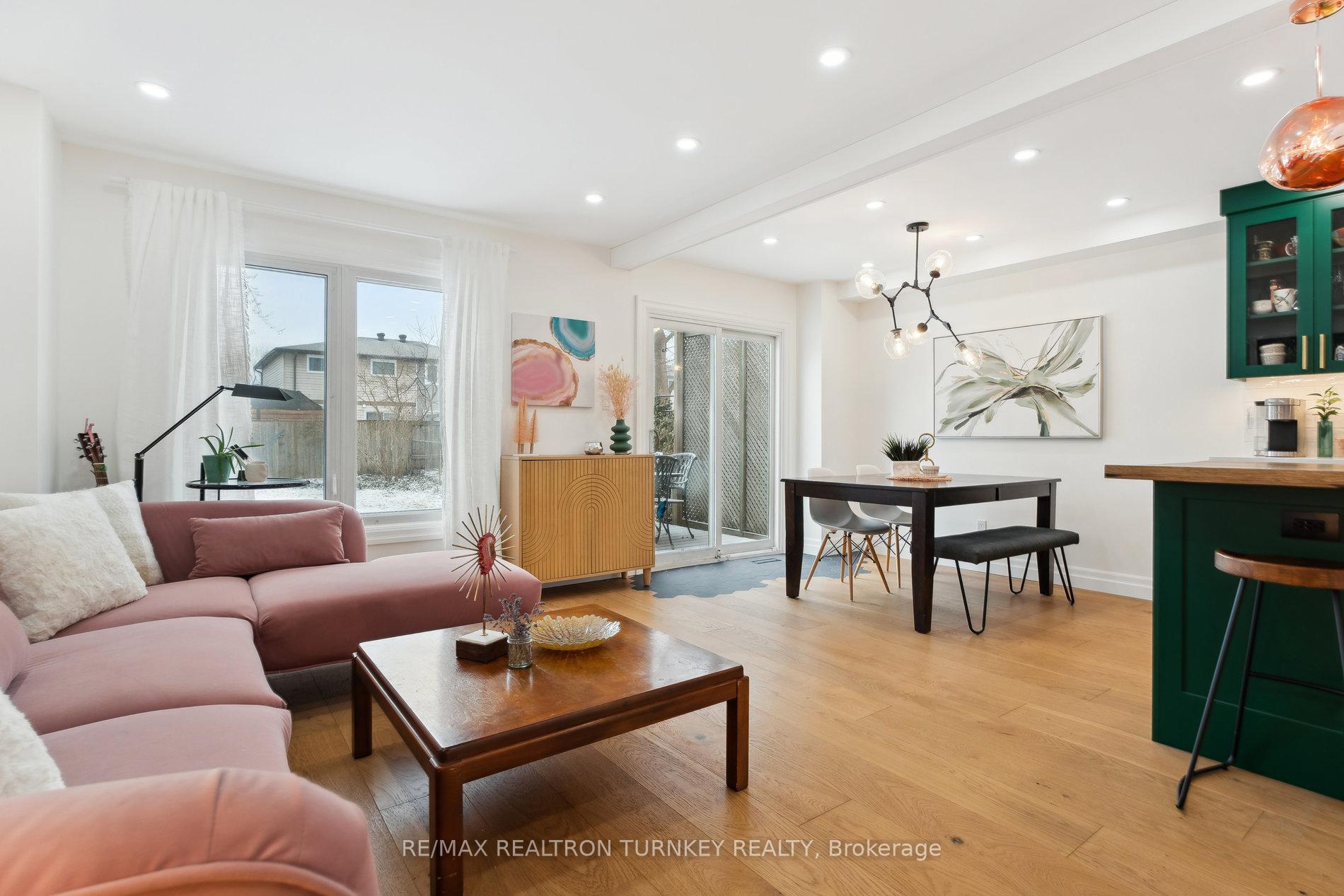 Photo 9 of 16 Mowat Crescent, Barrie, Letitia Heights — HOMEH