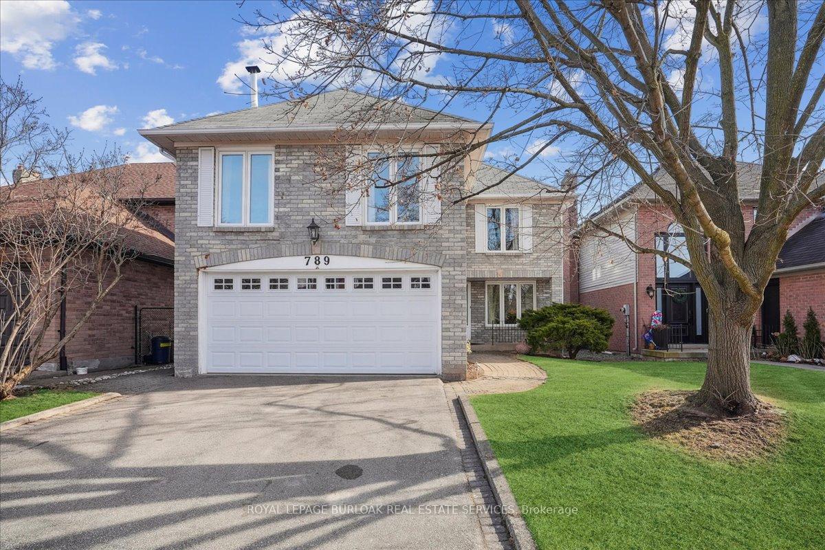 Front of 789 Hawkins Crescent